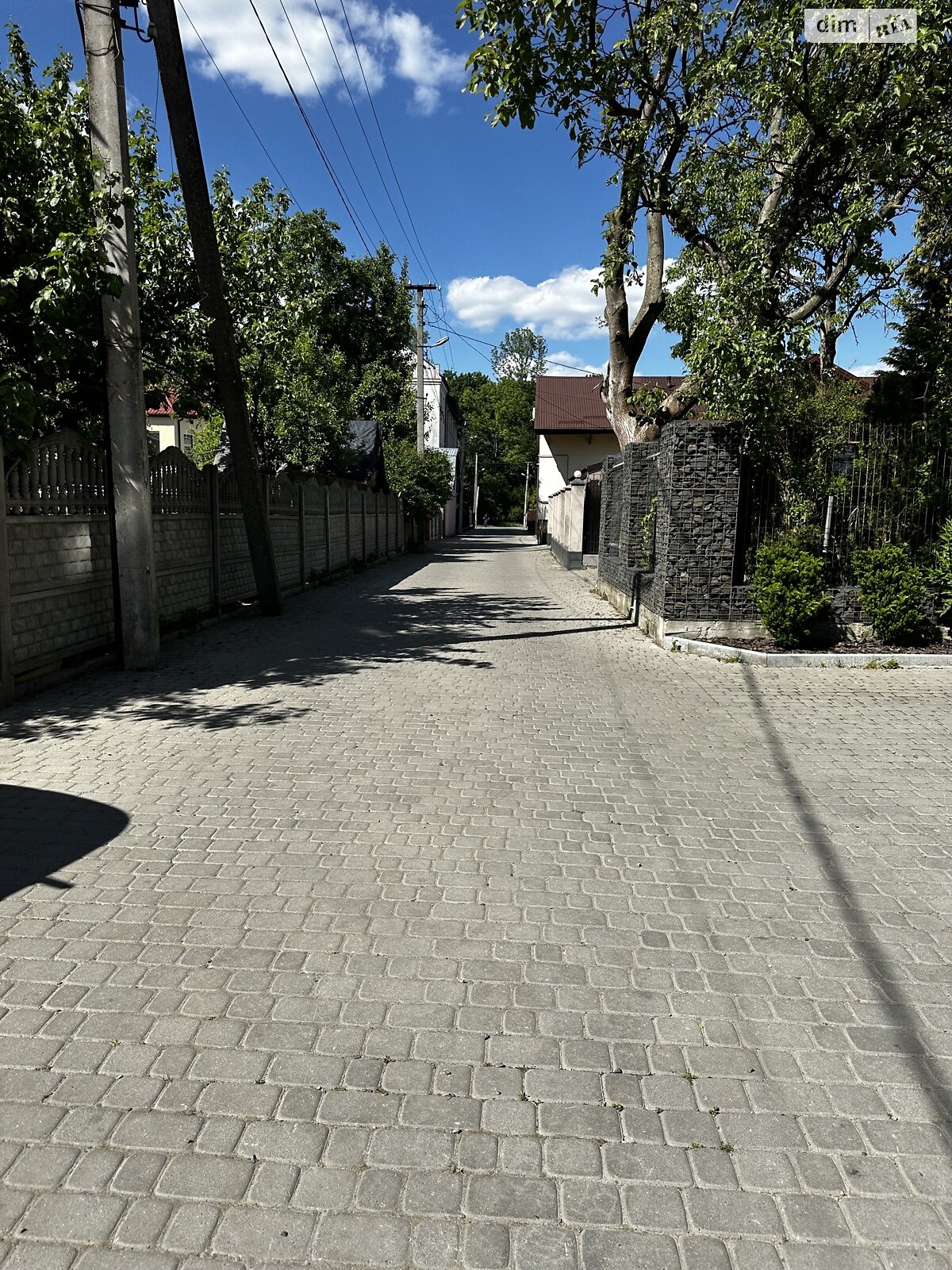 Продаж трикімнатної квартири в Львові, на 9-й пров. Скнилівський 7, кв. 3, район Скнилівок фото 1 Продаж трикімнатної квартири в Львові, на 9-й пров. Скнилівський 7, кв. 3, район Скнилівок фото 1