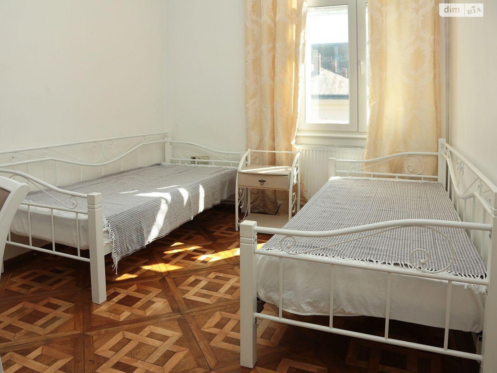 Продаж трикімнатної квартири в Львові, на вул. Руставелі Шота 42, район Снопків фото 1 Продаж трикімнатної квартири в Львові, на вул. Руставелі Шота 42, район Снопків фото 1