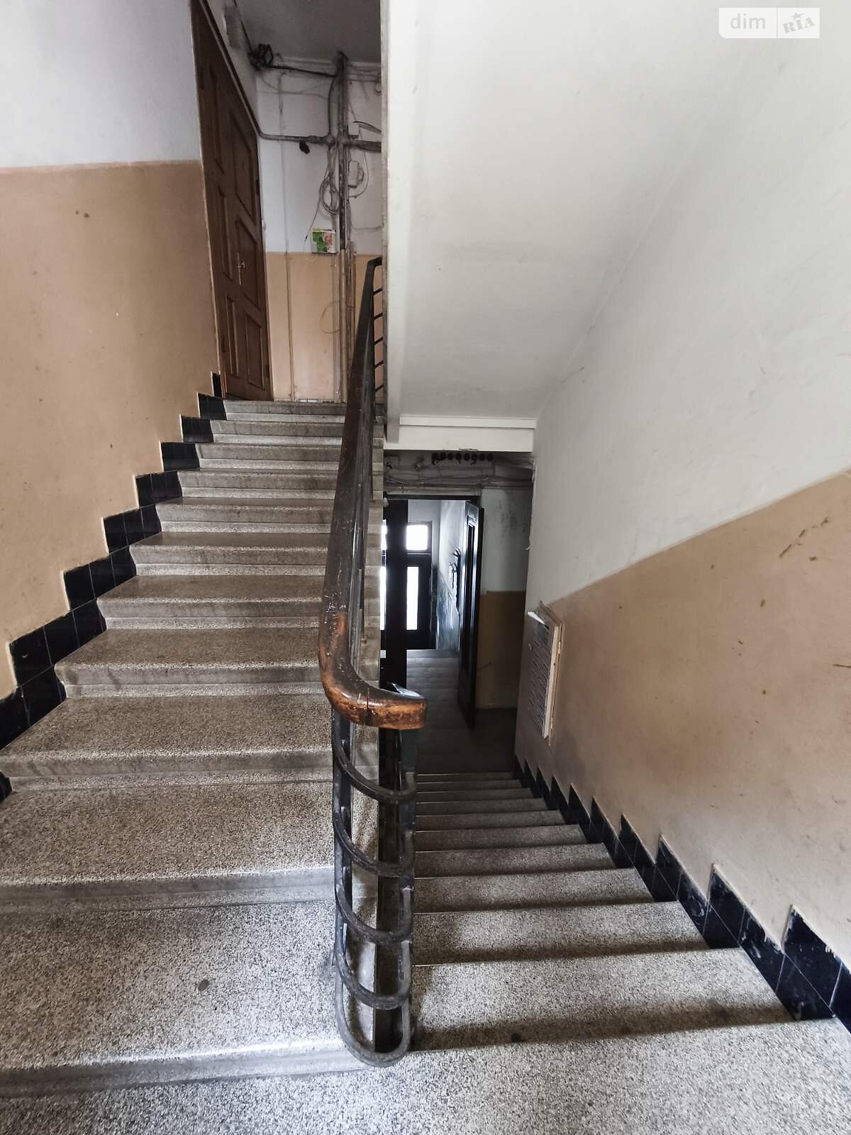 Продаж двокімнатної квартири в Львові, на вул. Тютюнників, район Снопків фото 1 Продаж двокімнатної квартири в Львові, на вул. Тютюнників, район Снопків фото 1