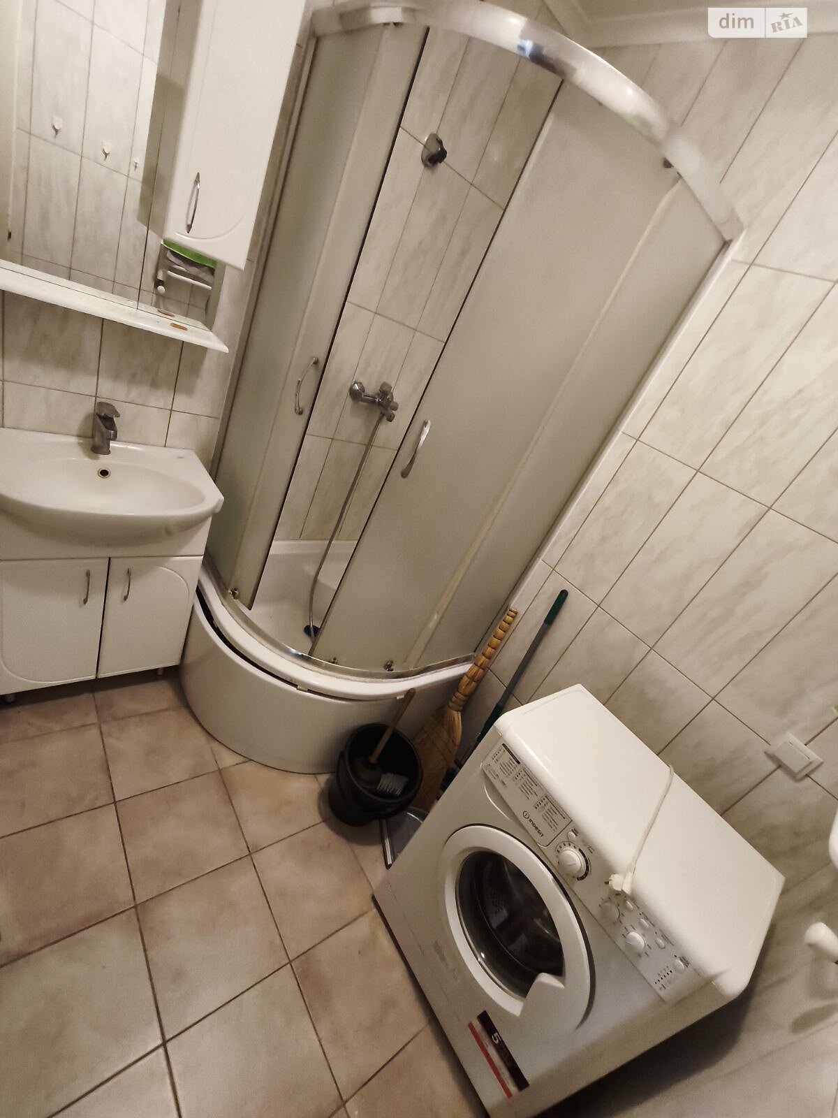 Продаж двокімнатної квартири в Львові, на вул. Тютюнників, район Снопків фото 1 Продаж двокімнатної квартири в Львові, на вул. Тютюнників, район Снопків фото 1