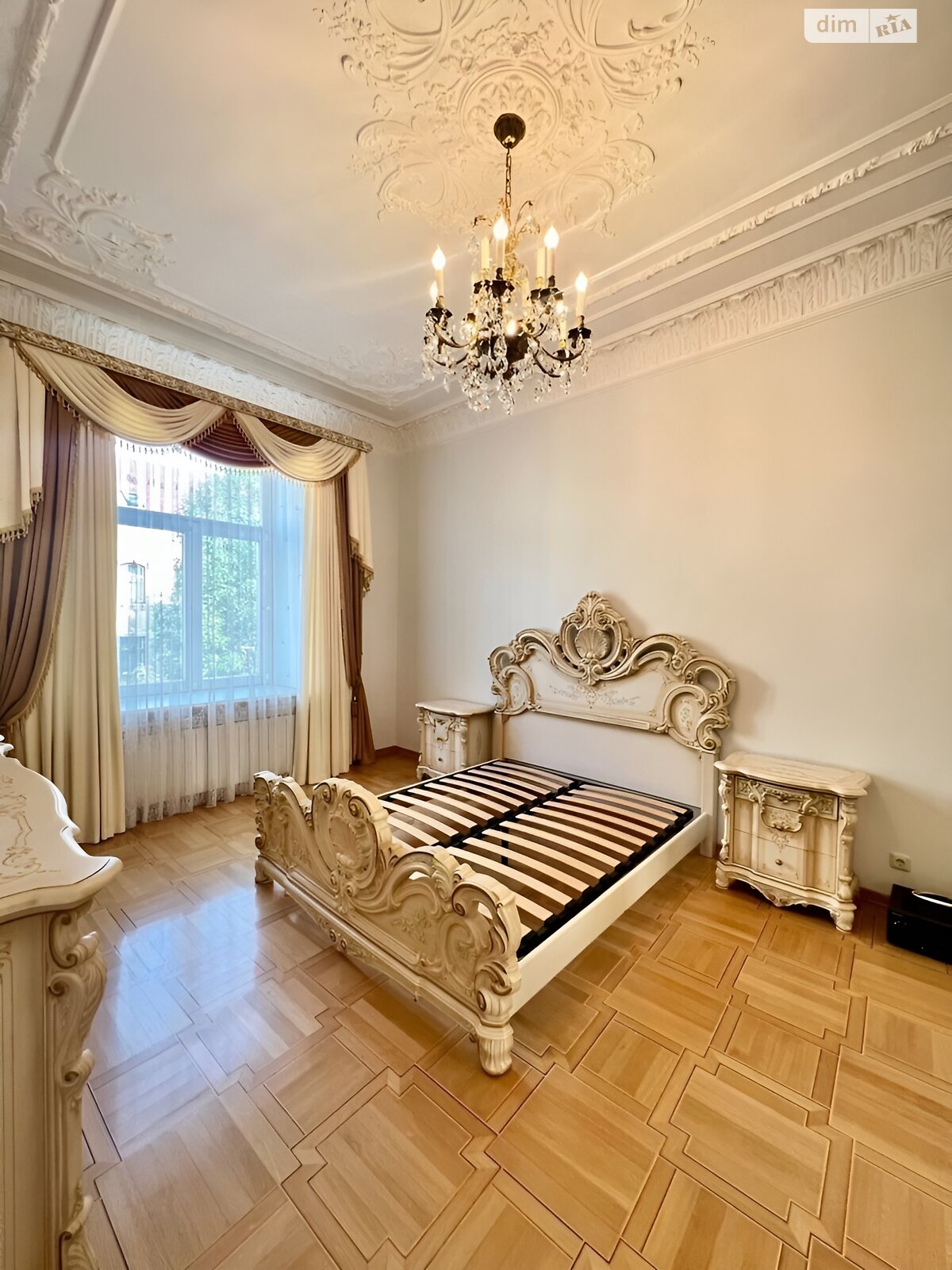 Продаж трикімнатної квартири в Львові, на вул. Паркова, район Софіївка (Галицький) фото 1 Продаж трикімнатної квартири в Львові, на вул. Паркова, район Софіївка (Галицький) фото 1