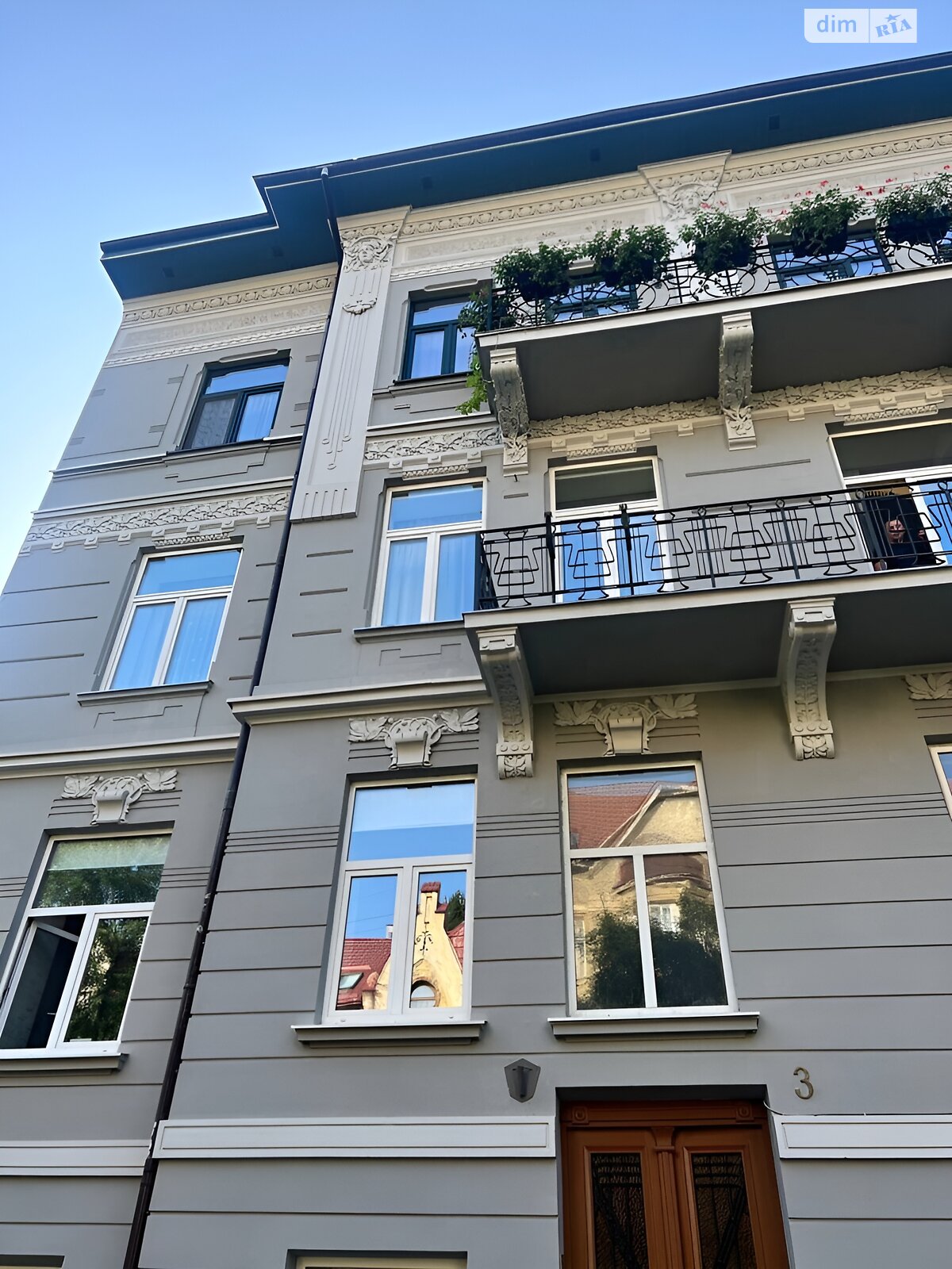 Продаж трикімнатної квартири в Львові, на вул. Паркова, район Софіївка (Галицький) фото 1 Продаж трикімнатної квартири в Львові, на вул. Паркова, район Софіївка (Галицький) фото 1