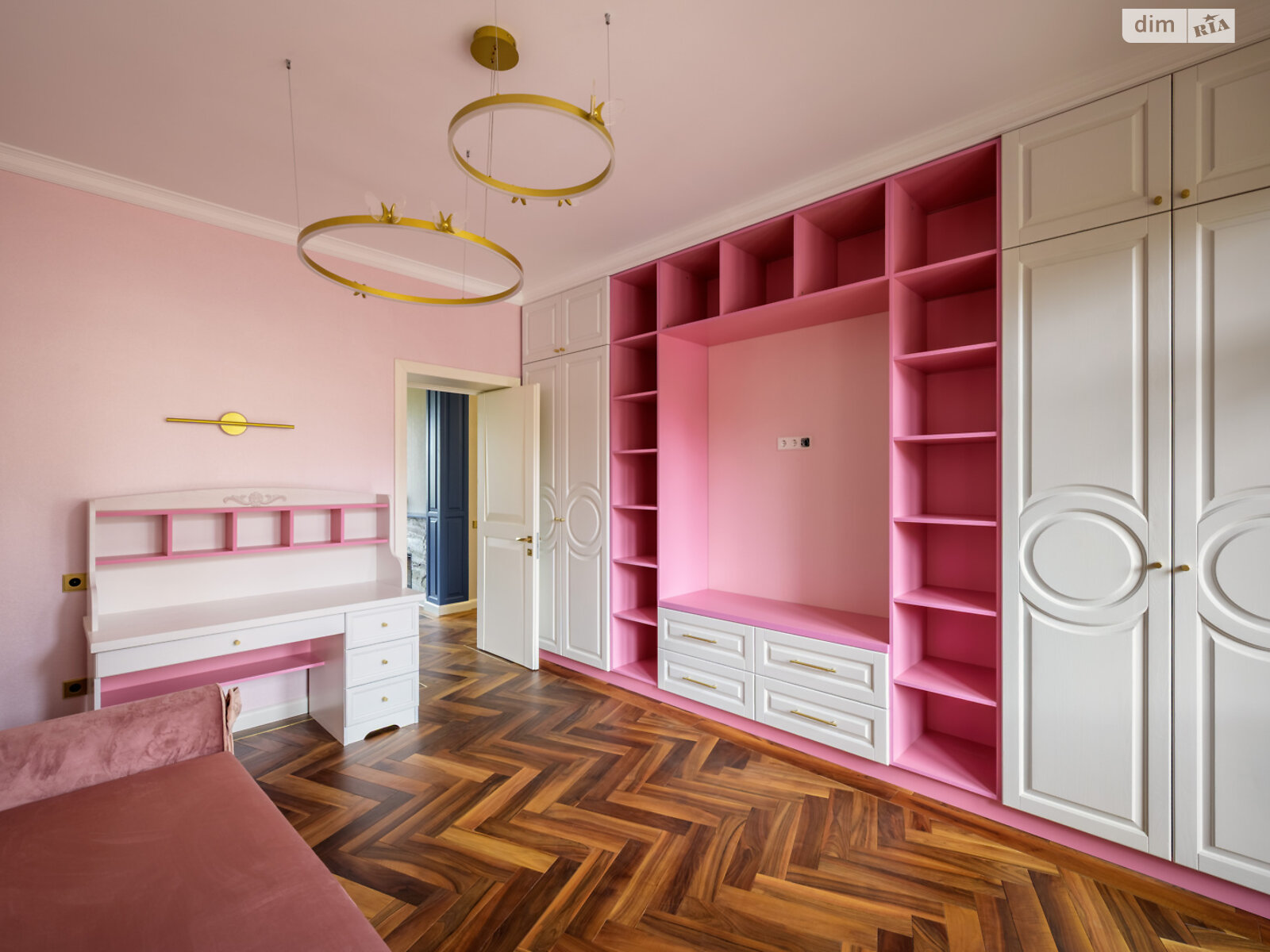 Продаж чотирикімнатної квартири в Львові, на вул. Самчука Уласа 13, район Софіївка (Галицький) фото 1