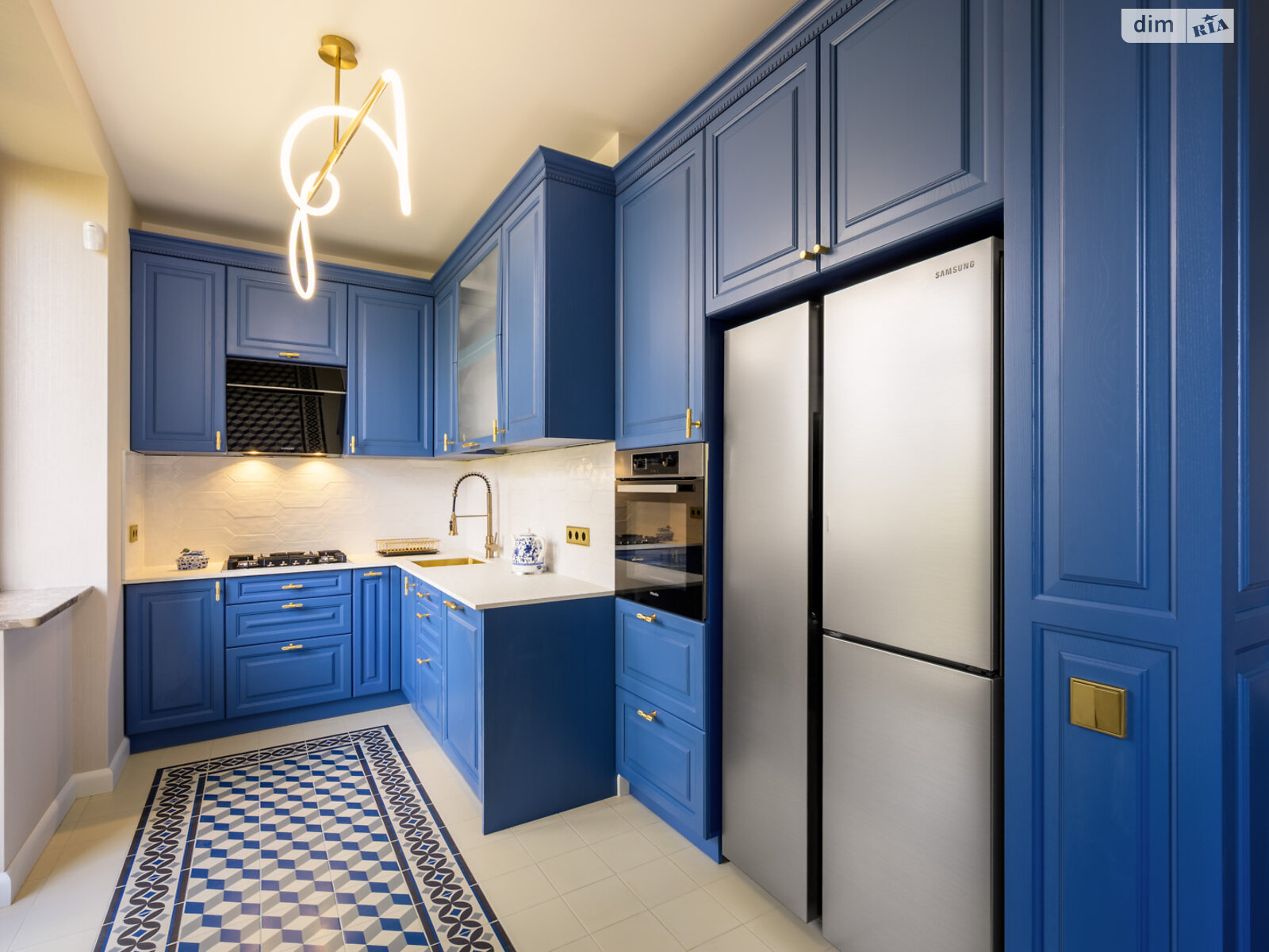 Продаж чотирикімнатної квартири в Львові, на вул. Самчука Уласа 13, район Софіївка (Галицький) фото 1