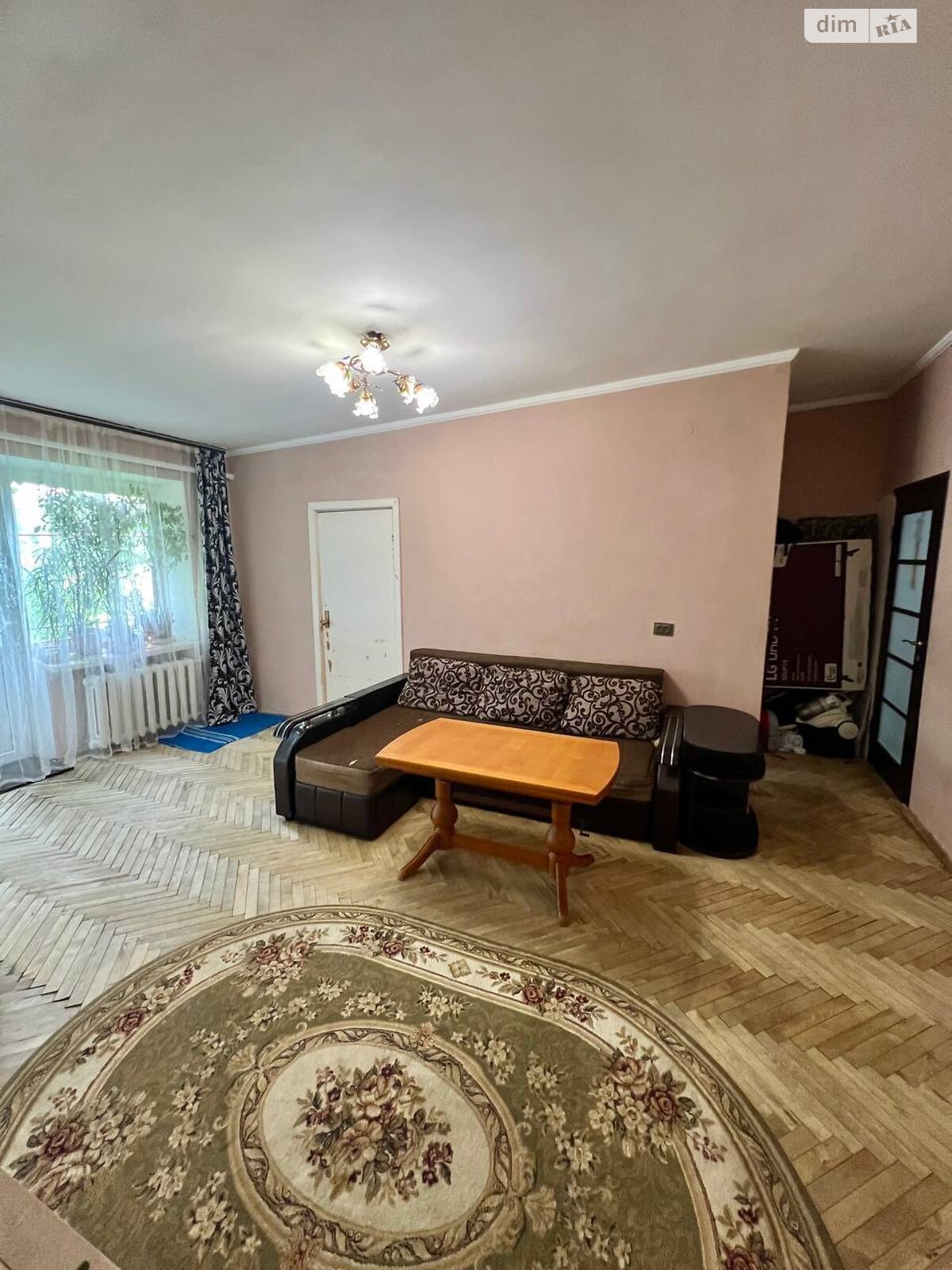 Продажа трехкомнатной квартиры в Львове, на ул. Студенческая 8, фото 1 Продажа трехкомнатной квартиры в Львове, на ул. Студенческая 8, фото 1