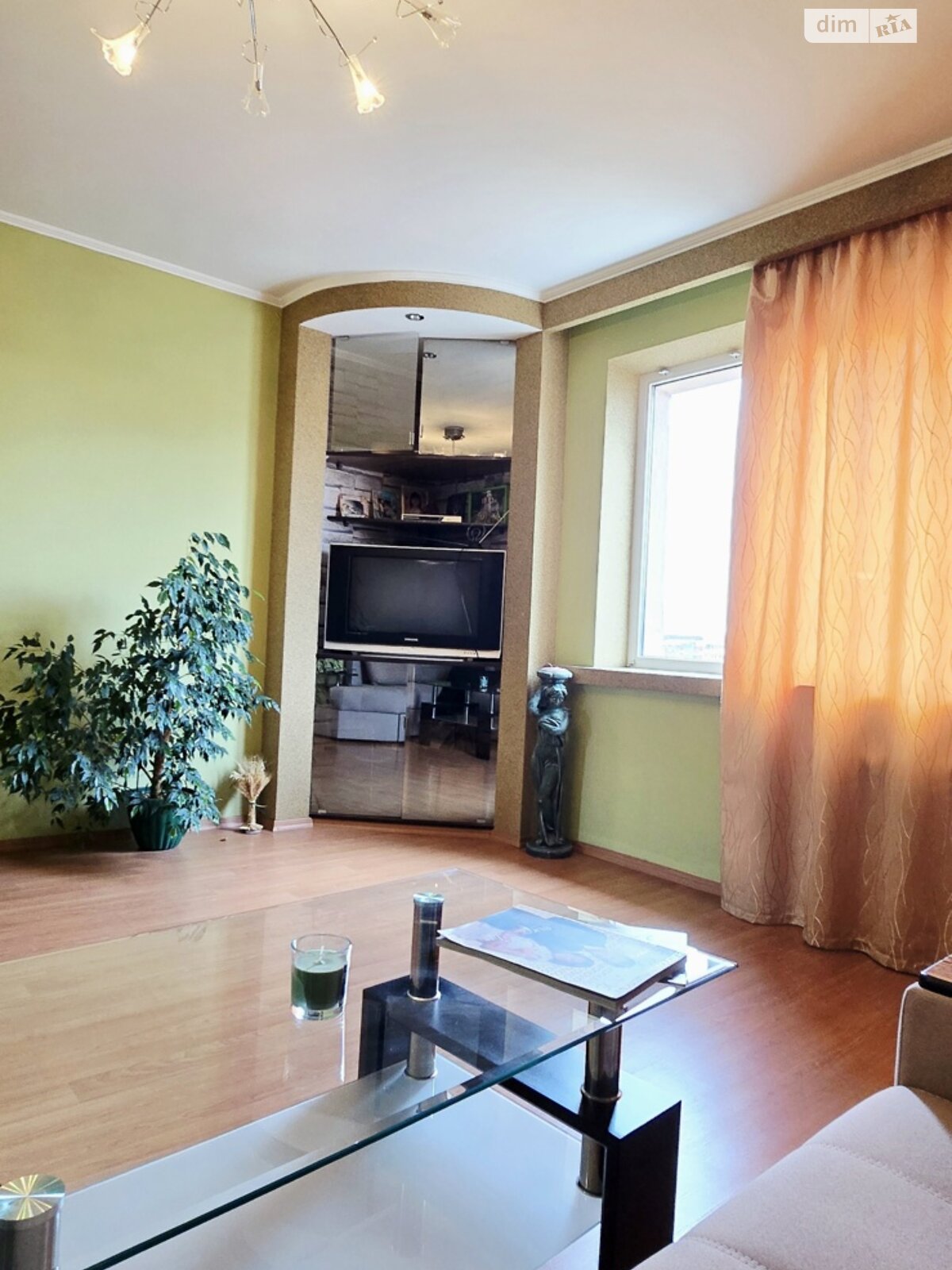 Продажа трехкомнатной квартиры в Львове, на ул. Довженко Александра 3, район Сыхов фото 1