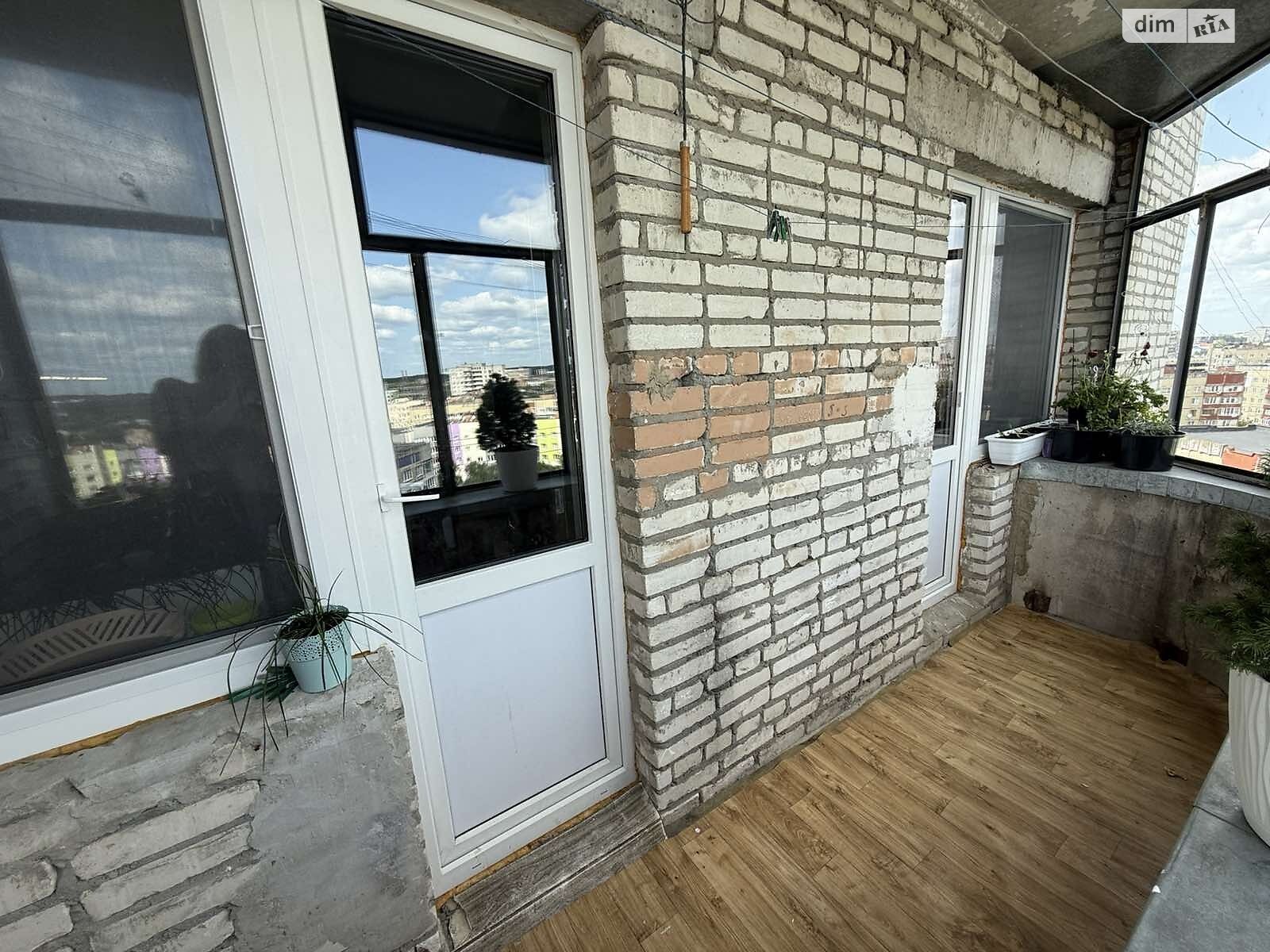 Продаж трикімнатної квартири в Львові, на вул. Кос-Анатольського, район Сихів фото 1 Продаж трикімнатної квартири в Львові, на вул. Кос-Анатольського, район Сихів фото 1