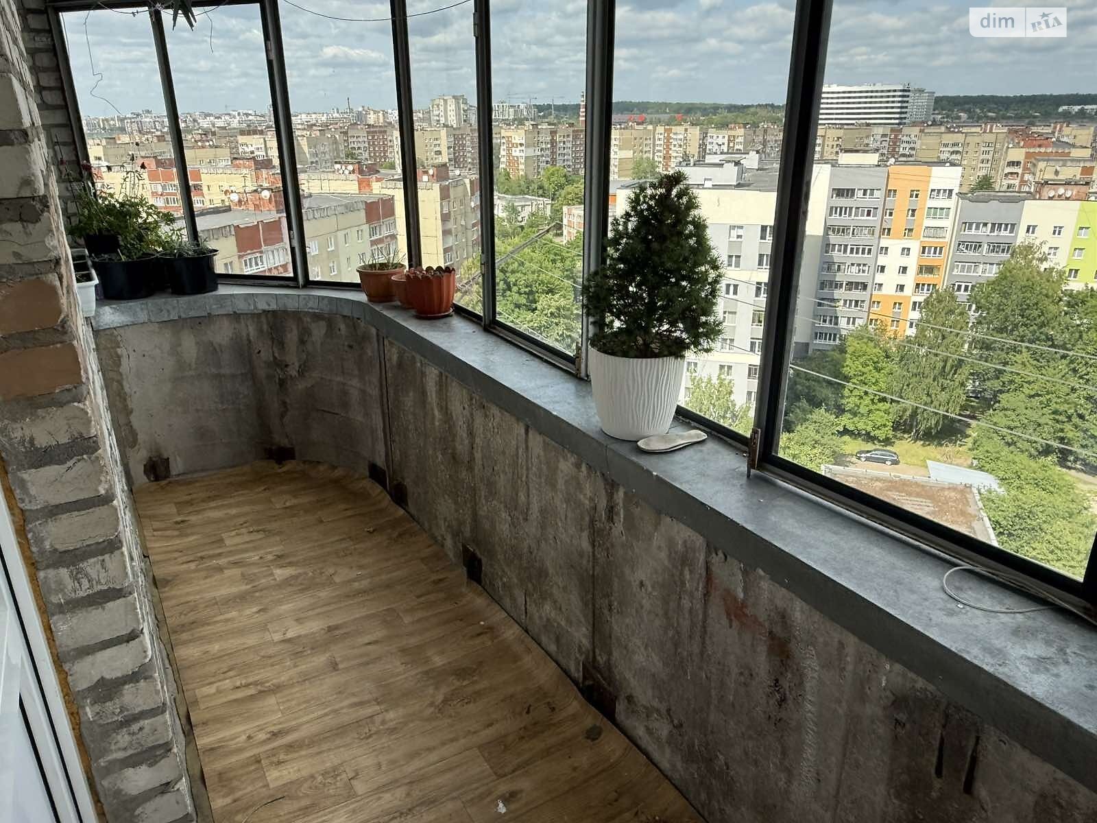 Продаж трикімнатної квартири в Львові, на вул. Кос-Анатольського, район Сихів фото 1 Продаж трикімнатної квартири в Львові, на вул. Кос-Анатольського, район Сихів фото 1