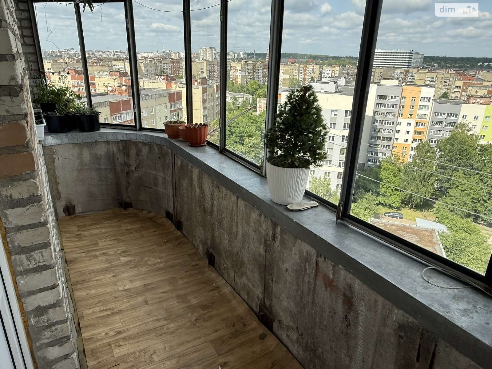 Продаж трикімнатної квартири в Львові, на вул. Кос-Анатольського, район Сихів фото 1 Продаж трикімнатної квартири в Львові, на вул. Кос-Анатольського, район Сихів фото 1