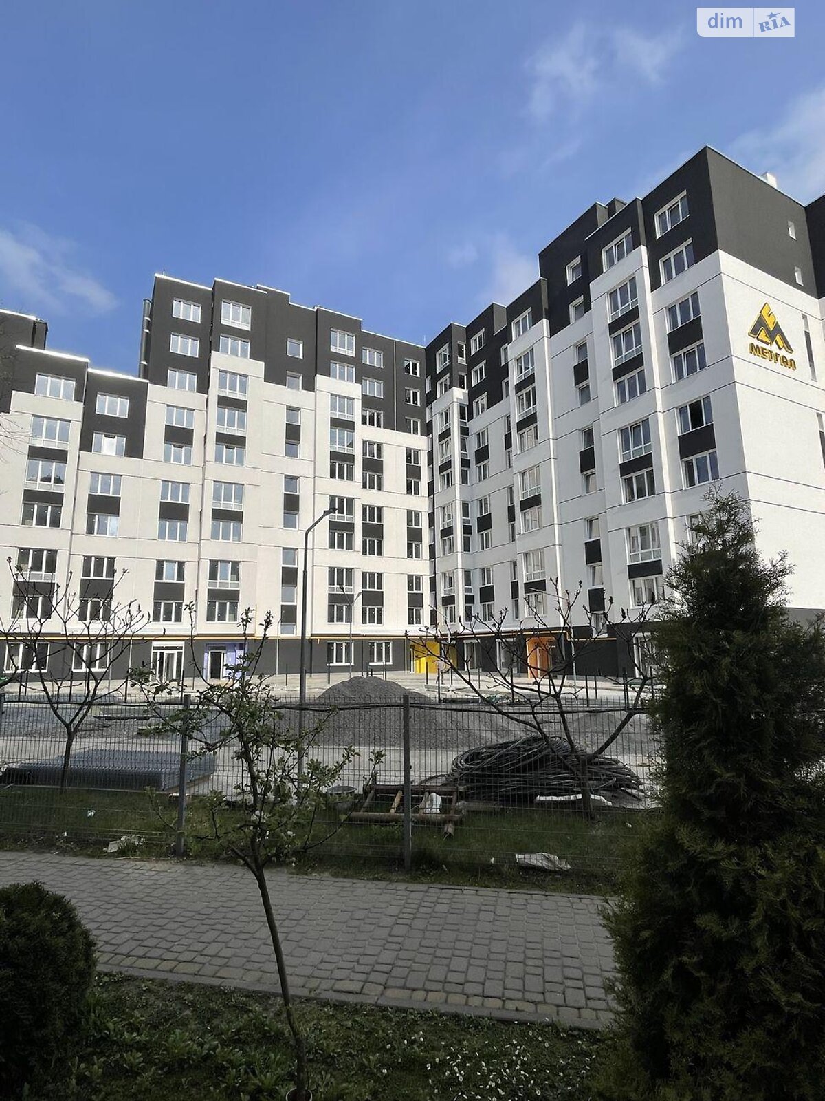 Продажа двухкомнатной квартиры в Львове, на ул. Миклеша Карла 9, район Сыхов фото 1