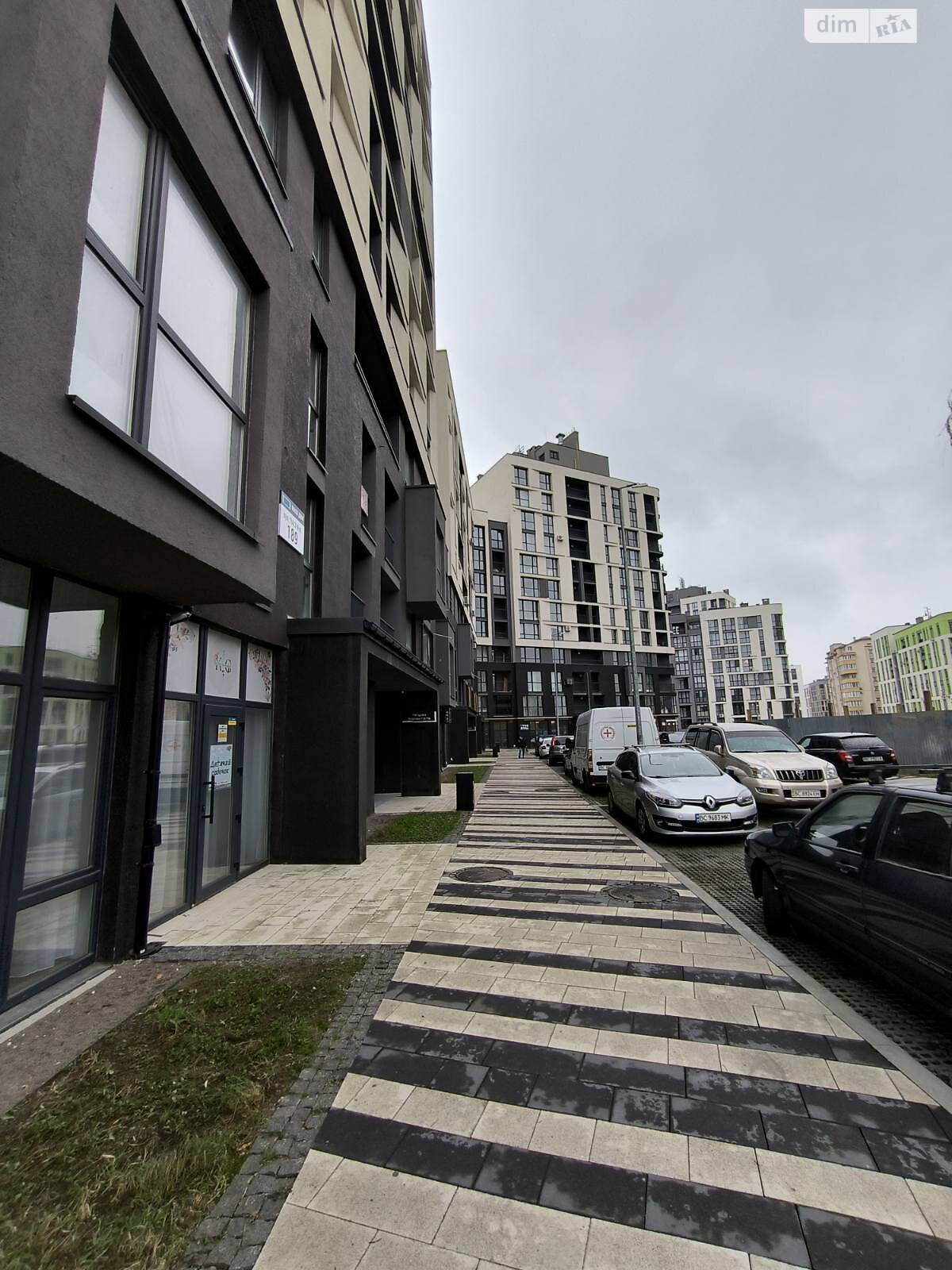 Продаж двокімнатної квартири в Львові, на вул. Пасічна, район Сихів фото 1 Продаж двокімнатної квартири в Львові, на вул. Пасічна, район Сихів фото 1