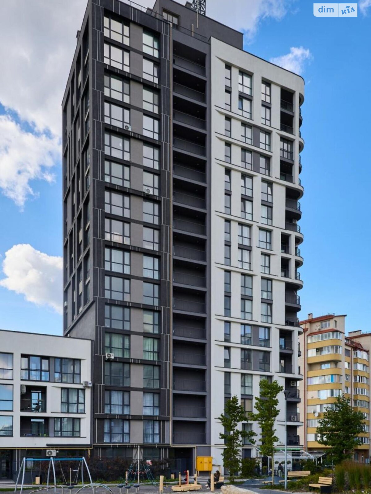 Продаж двокімнатної квартири в Львові, на вул. Пасічна, район Сихів фото 1 Продаж двокімнатної квартири в Львові, на вул. Пасічна, район Сихів фото 1