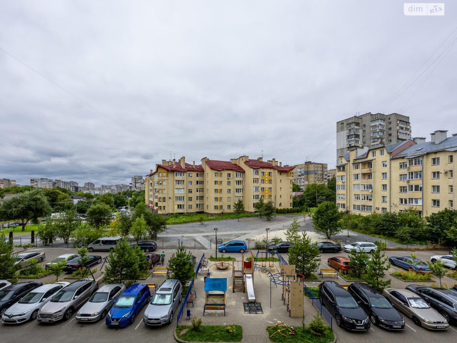 Продаж двокімнатної квартири в Львові, на вул. Полуботка Гетьмана 29, район Сихів фото 1 Продаж двокімнатної квартири в Львові, на вул. Полуботка Гетьмана 29, район Сихів фото 1