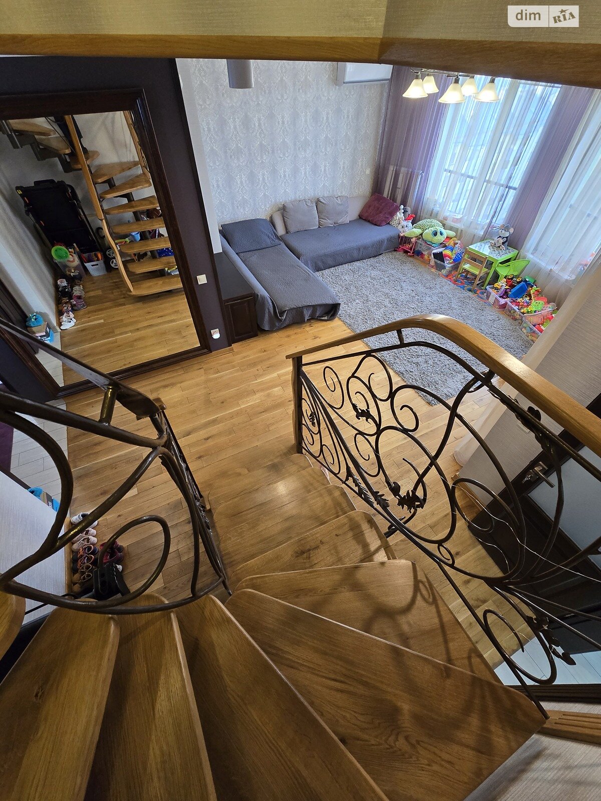 Продажа пятикомнатной квартиры в Львове, на ул. Полуботко Гетьмана 29, район Сыхов фото 1 Продажа пятикомнатной квартиры в Львове, на ул. Полуботко Гетьмана 29, район Сыхов фото 1