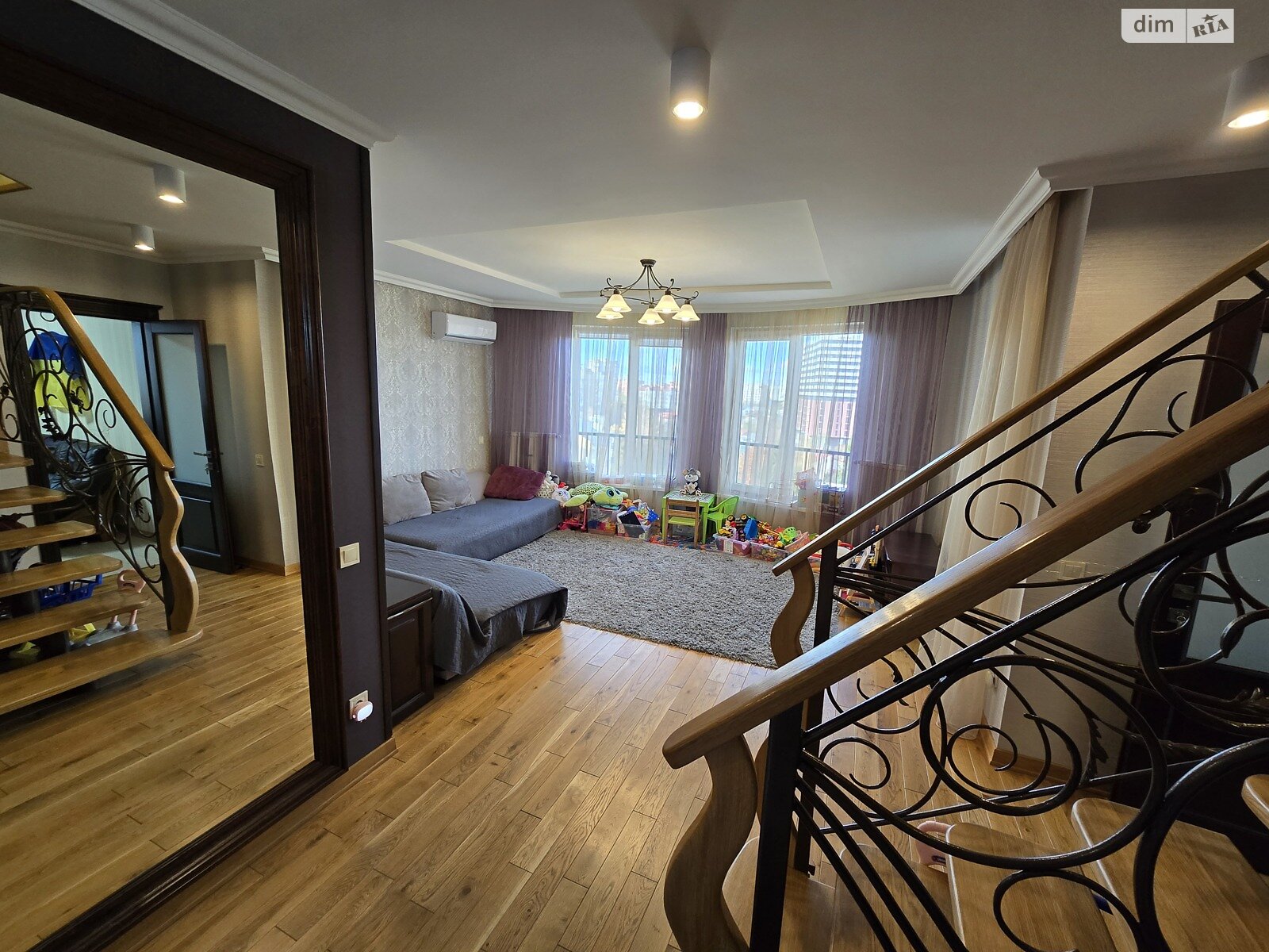 Продажа пятикомнатной квартиры в Львове, на ул. Полуботко Гетьмана 29, район Сыхов фото 1 Продажа пятикомнатной квартиры в Львове, на ул. Полуботко Гетьмана 29, район Сыхов фото 1