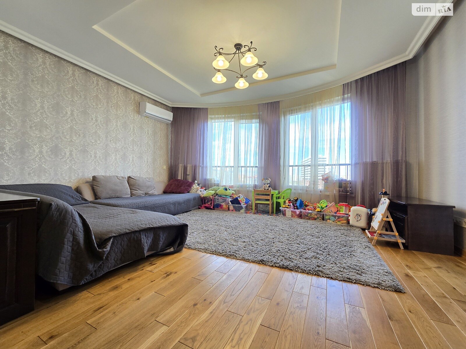 Продажа пятикомнатной квартиры в Львове, на ул. Полуботко Гетьмана 29, район Сыхов фото 1 Продажа пятикомнатной квартиры в Львове, на ул. Полуботко Гетьмана 29, район Сыхов фото 1