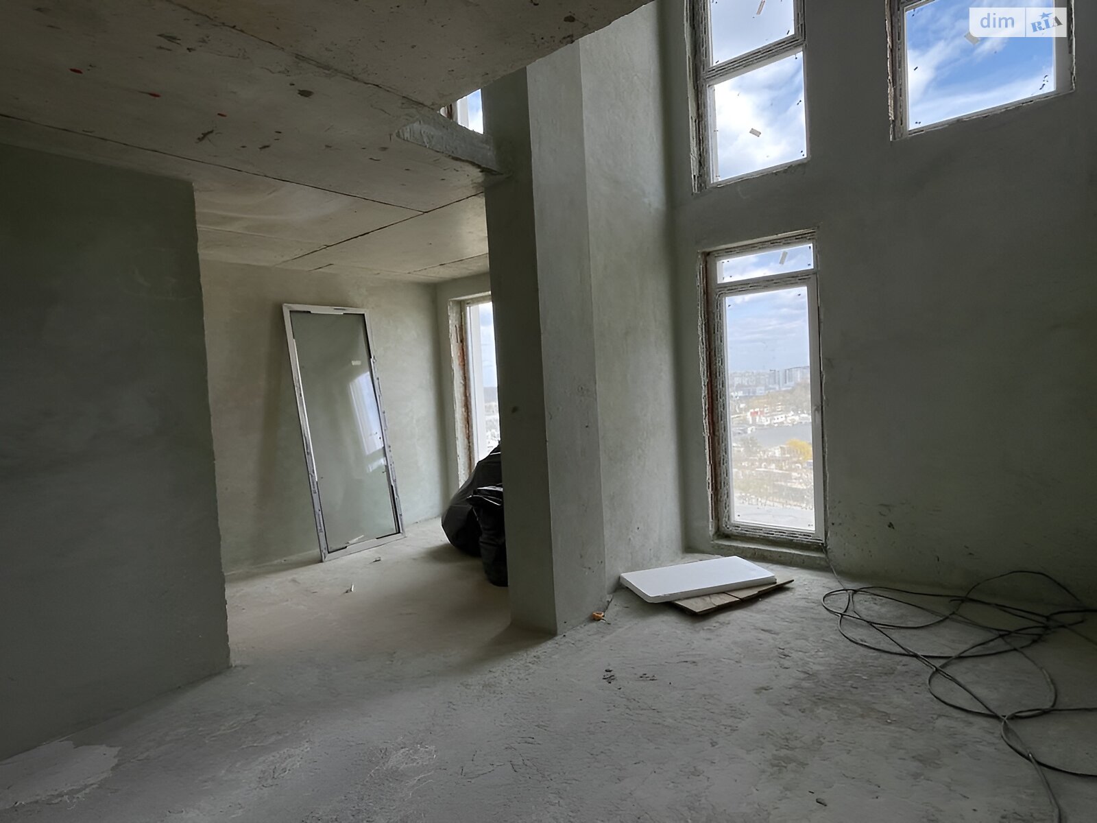 Продажа трехкомнатной квартиры в Львове, на ул. Раковского 24А, район Сыхов фото 1 Продажа трехкомнатной квартиры в Львове, на ул. Раковского 24А, район Сыхов фото 1
