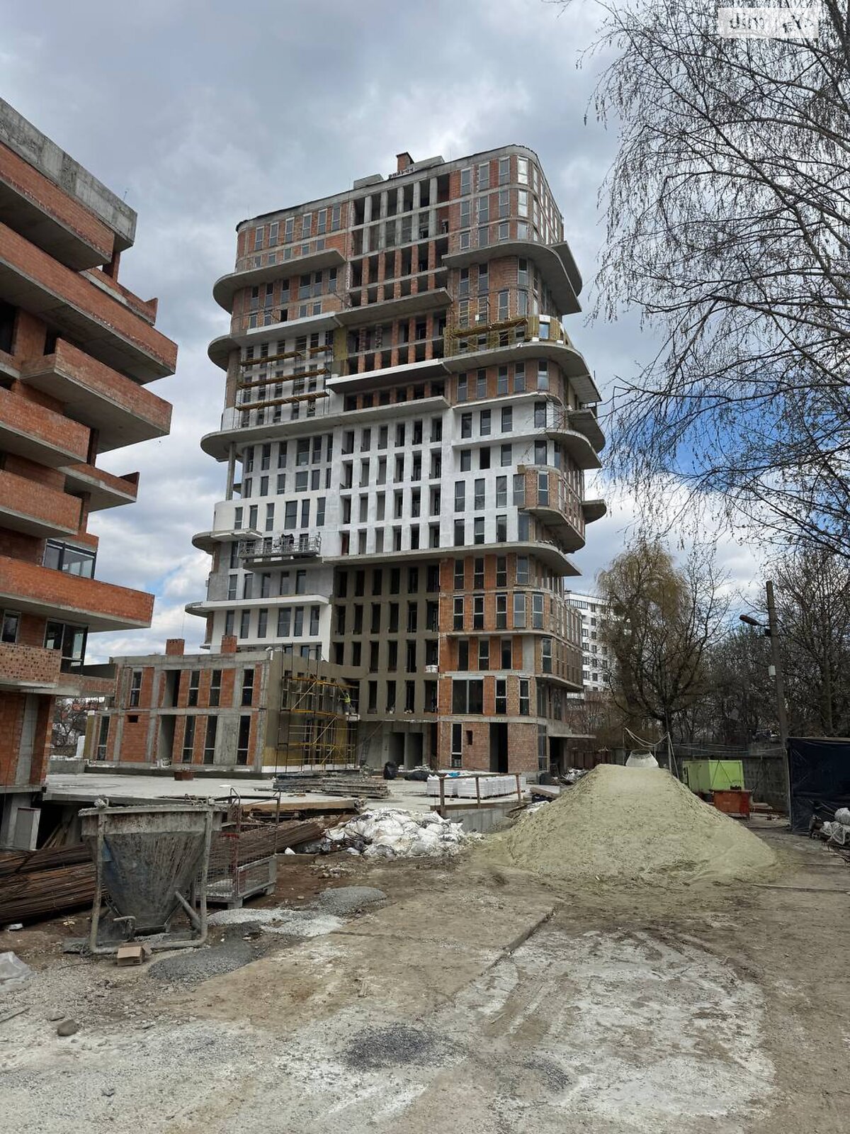 Продажа трехкомнатной квартиры в Львове, на ул. Раковского 24А, район Сыхов фото 1 Продажа трехкомнатной квартиры в Львове, на ул. Раковского 24А, район Сыхов фото 1