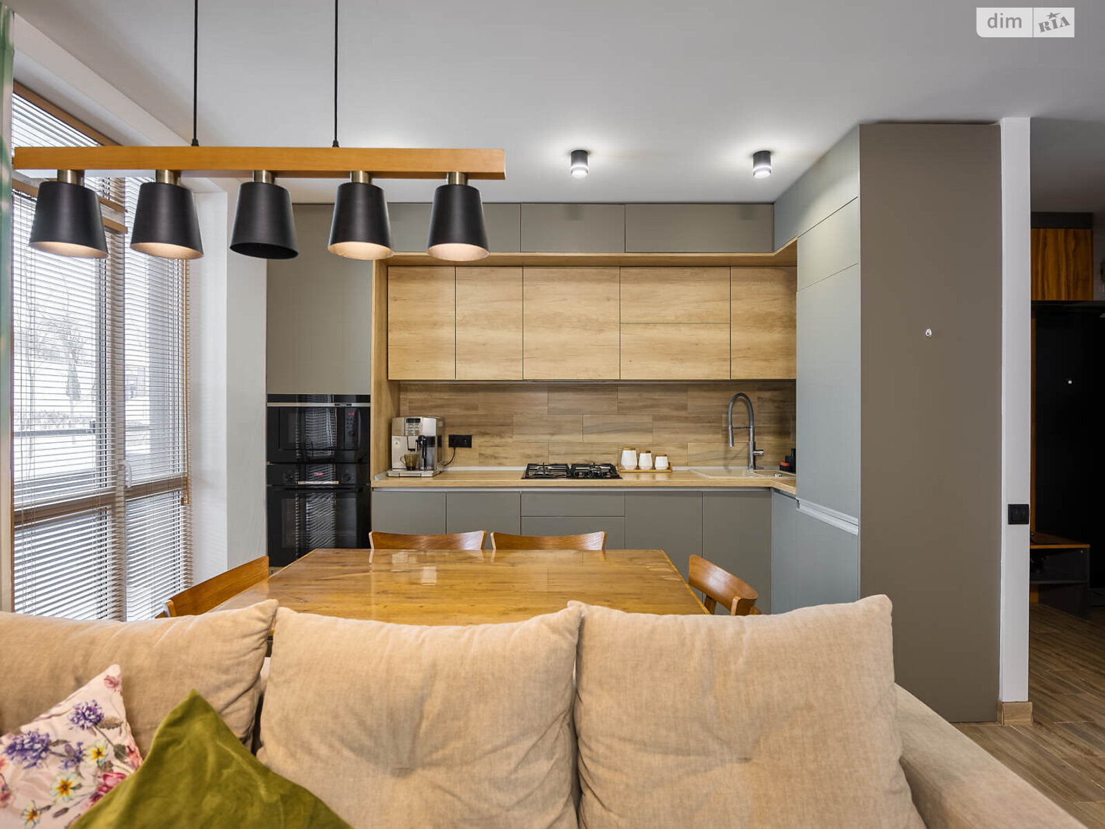 Продажа двухкомнатной квартиры в Львове, на ул. Зеленая, район Сыхов фото 1 Продажа двухкомнатной квартиры в Львове, на ул. Зеленая, район Сыхов фото 1