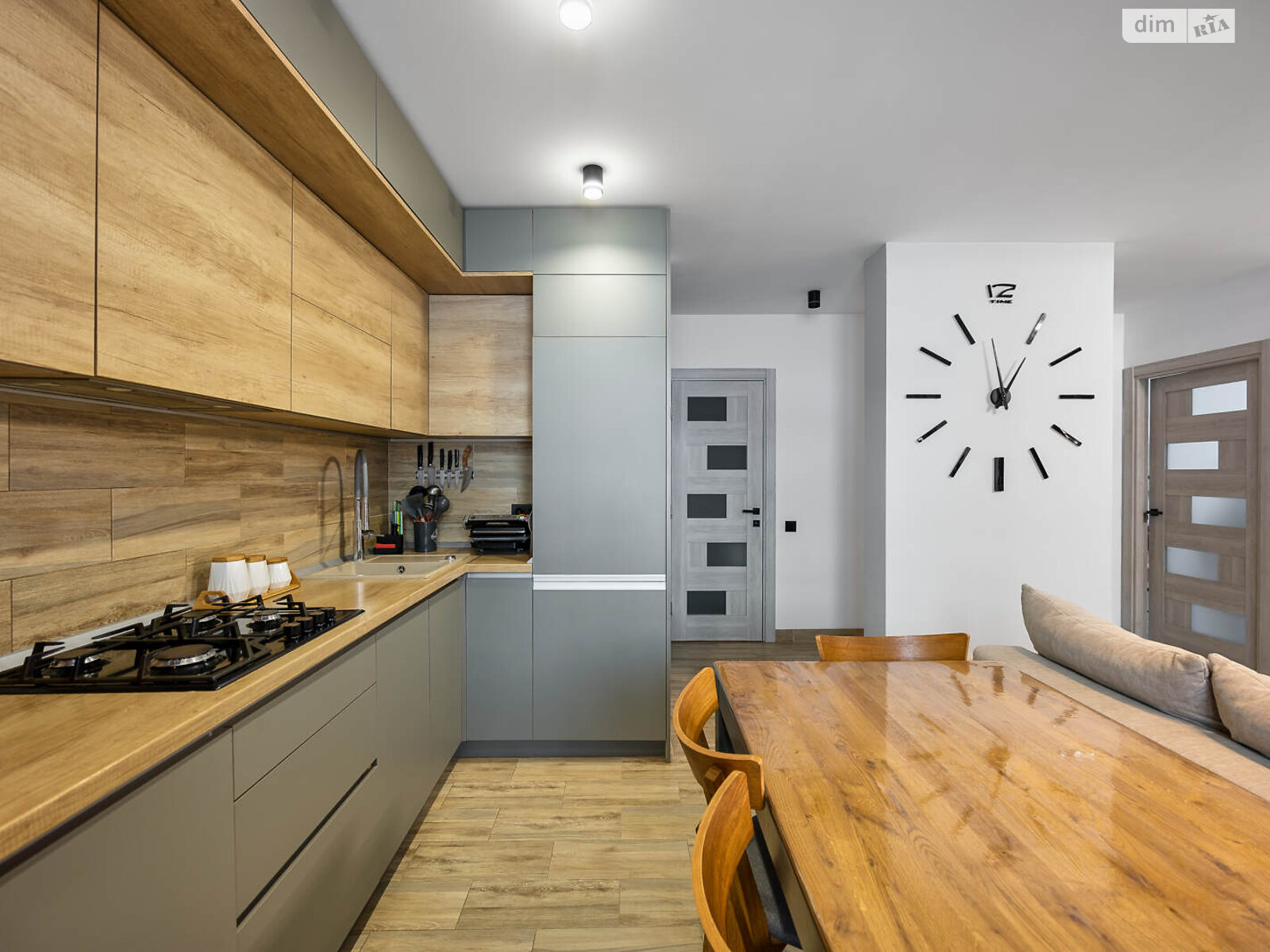 Продажа двухкомнатной квартиры в Львове, на ул. Зеленая, район Сыхов фото 1 Продажа двухкомнатной квартиры в Львове, на ул. Зеленая, район Сыхов фото 1