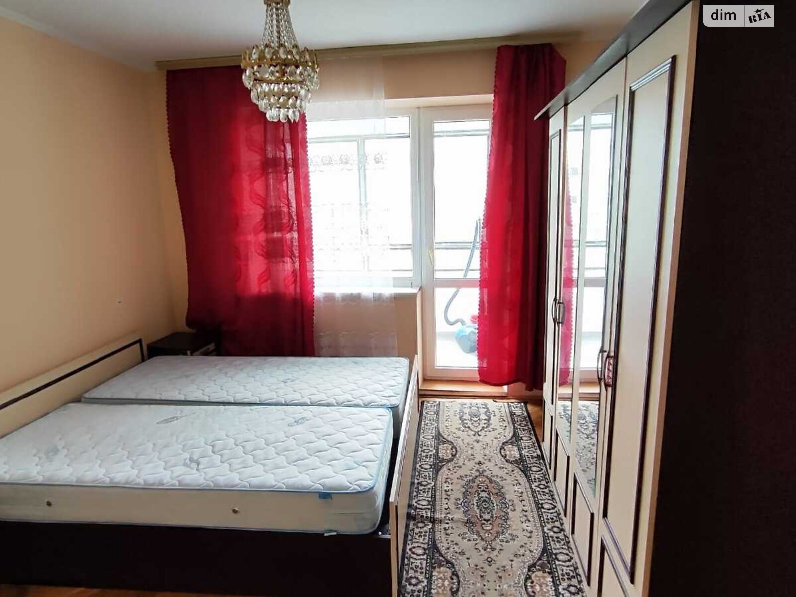 Продажа трехкомнатной квартиры в Львове, на ул. Зубровская 19, район Сыхов фото 1