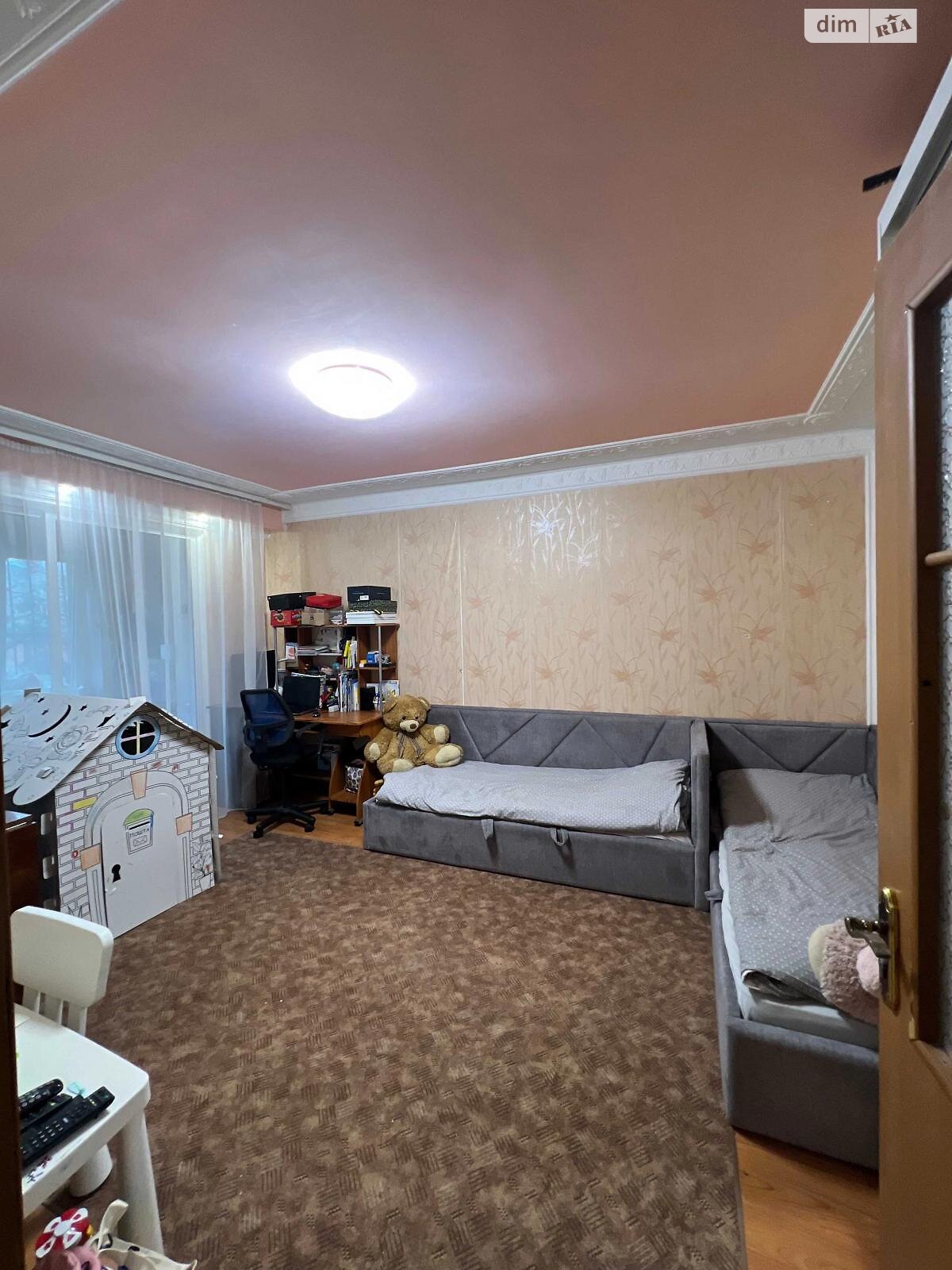 Продаж двокімнатної квартири в Львові, на вул. Зубрівська, район Сихів фото 1 Продаж двокімнатної квартири в Львові, на вул. Зубрівська, район Сихів фото 1