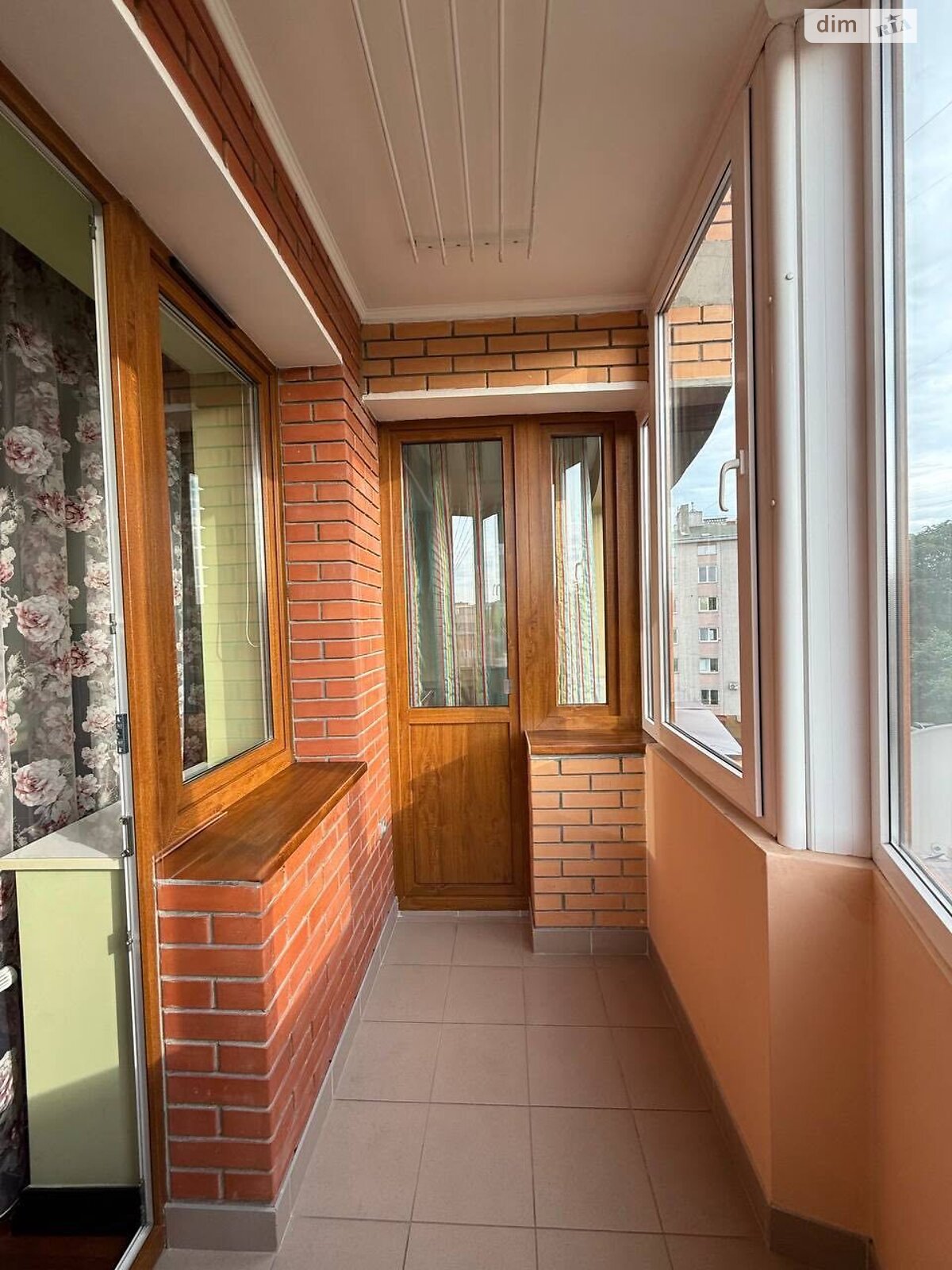 Продаж трикімнатної квартири в Львові, на вул. Зубрівська 32, район Сихів фото 1 Продаж трикімнатної квартири в Львові, на вул. Зубрівська 32, район Сихів фото 1