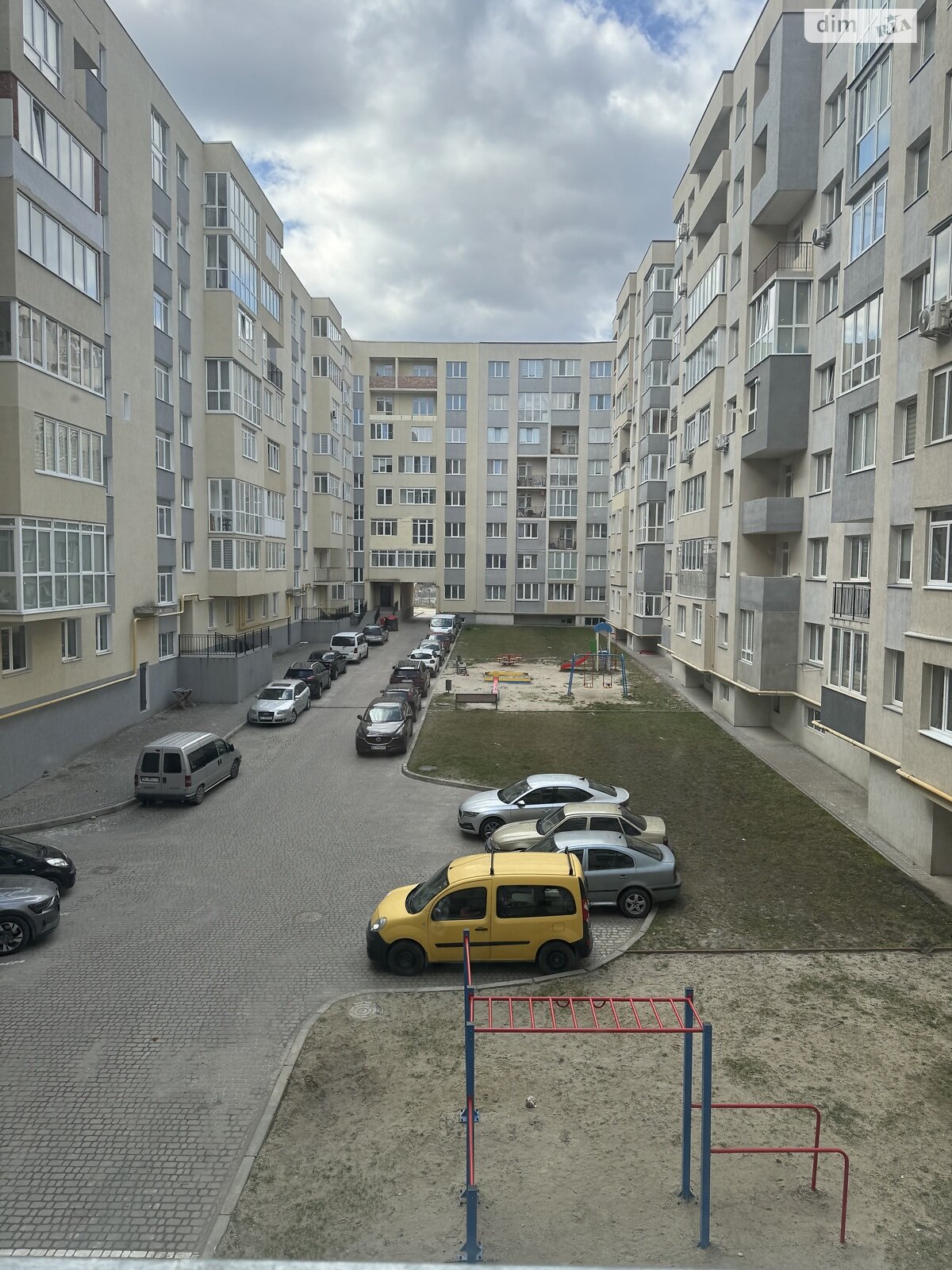 Продаж однокімнатної квартири в Львові, на вул. Бережанська, район Сихівський фото 1 Продаж однокімнатної квартири в Львові, на вул. Бережанська, район Сихівський фото 1