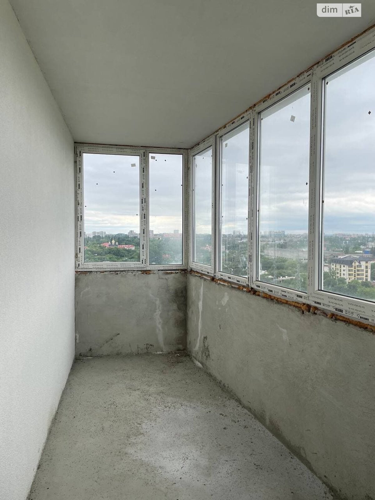 Продажа трехкомнатной квартиры в Львове, на ул. Бережанская, район Сыховский фото 1 Продажа трехкомнатной квартиры в Львове, на ул. Бережанская, район Сыховский фото 1