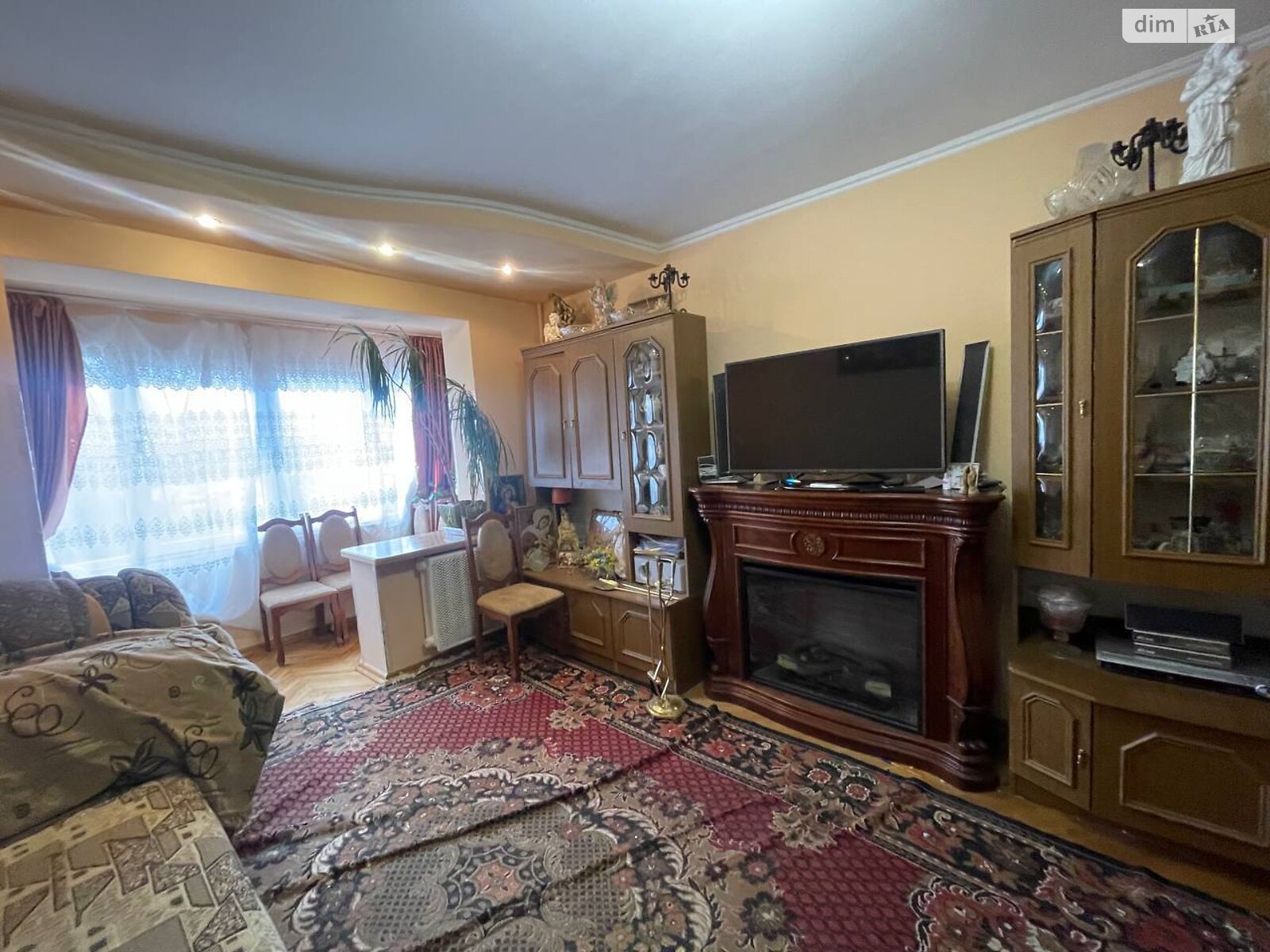 Продажа четырехкомнатной квартиры в Львове, на ул. Чукарина, район Сыховский фото 1 Продажа четырехкомнатной квартиры в Львове, на ул. Чукарина, район Сыховский фото 1