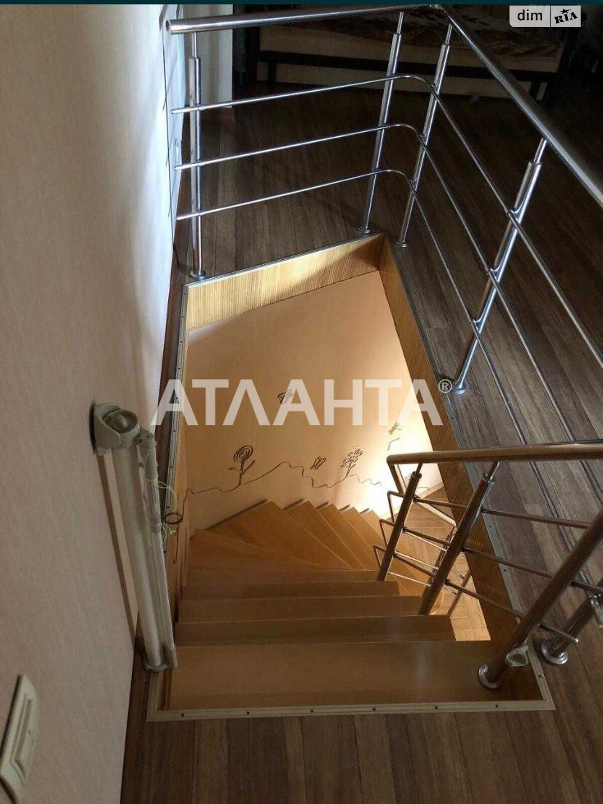 Продаж трикімнатної квартири в Львові, на вул. Манастирського, район Сихівський фото 1 Продаж трикімнатної квартири в Львові, на вул. Манастирського, район Сихівський фото 1