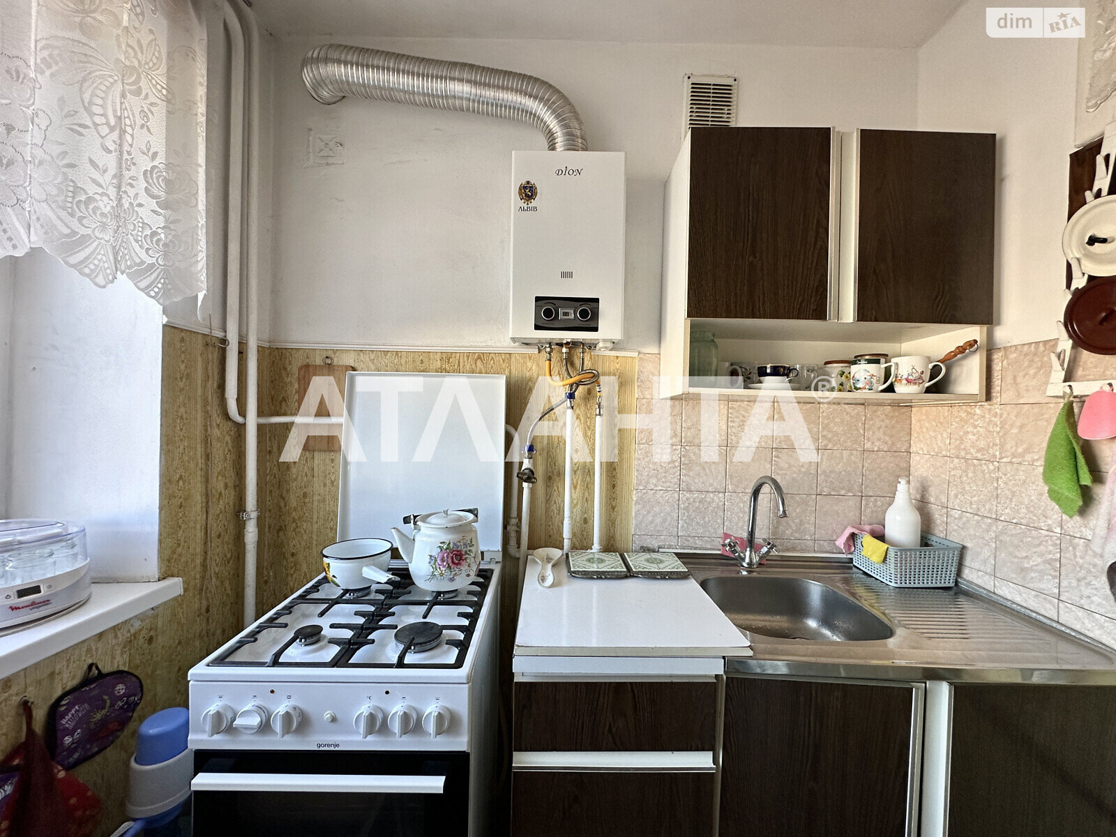 Продажа трехкомнатной квартиры в Львове, на ул. Гашека Ярослава, район Франковский фото 1 Продажа трехкомнатной квартиры в Львове, на ул. Гашека Ярослава, район Франковский фото 1