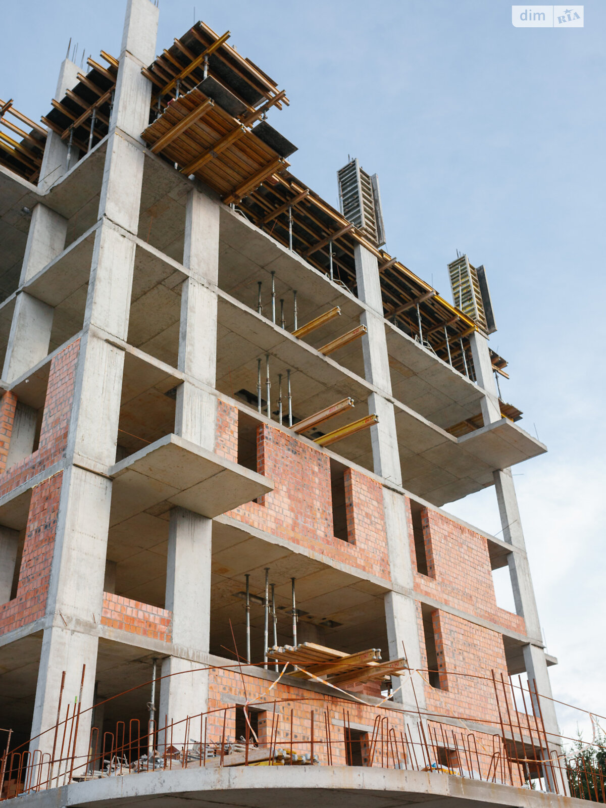 Продаж двокімнатної квартири в Львові, на вул. Мікльоша Карла 33, фото 1 Продаж двокімнатної квартири в Львові, на вул. Мікльоша Карла 33, фото 1