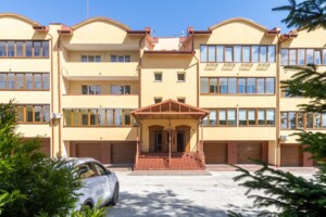 Продажа трехкомнатной квартиры в Львове, на ул. Миклеша Карла 3 корпус 9, район Сыховский фото 2