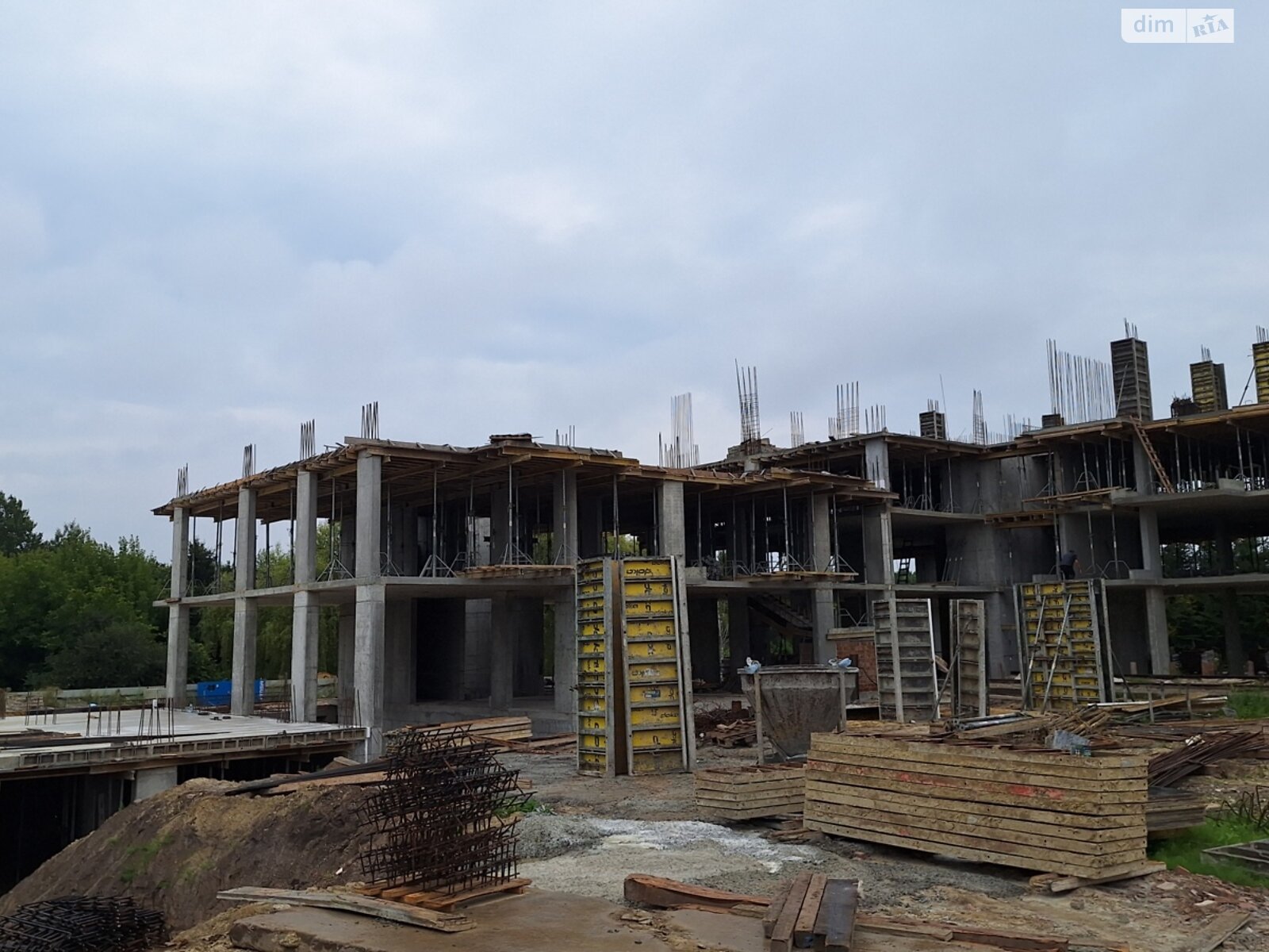 Продажа трехкомнатной квартиры в Львове, на ул. Миклеша Карла 33, район Боднаровка фото 1 Продажа трехкомнатной квартиры в Львове, на ул. Миклеша Карла 33, район Боднаровка фото 1