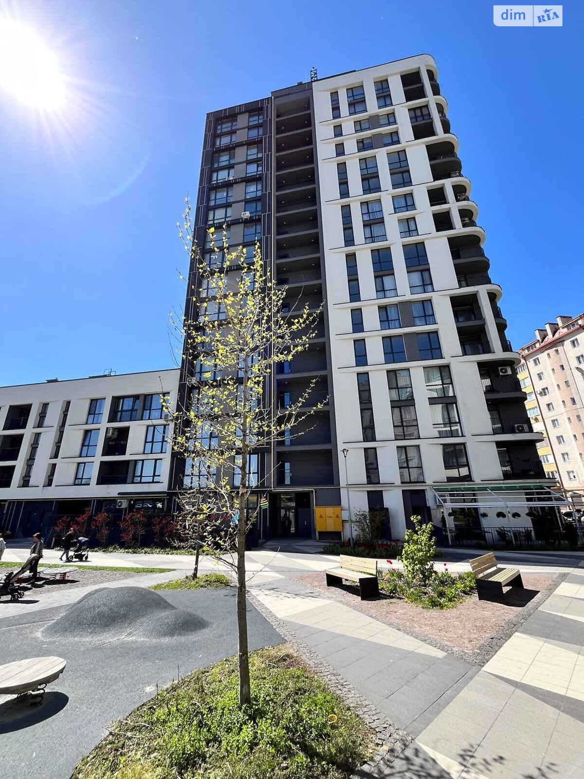 Продаж трикімнатної квартири в Львові, на вул. Пасічна 179, район Сихівський фото 1 Продаж трикімнатної квартири в Львові, на вул. Пасічна 179, район Сихівський фото 1