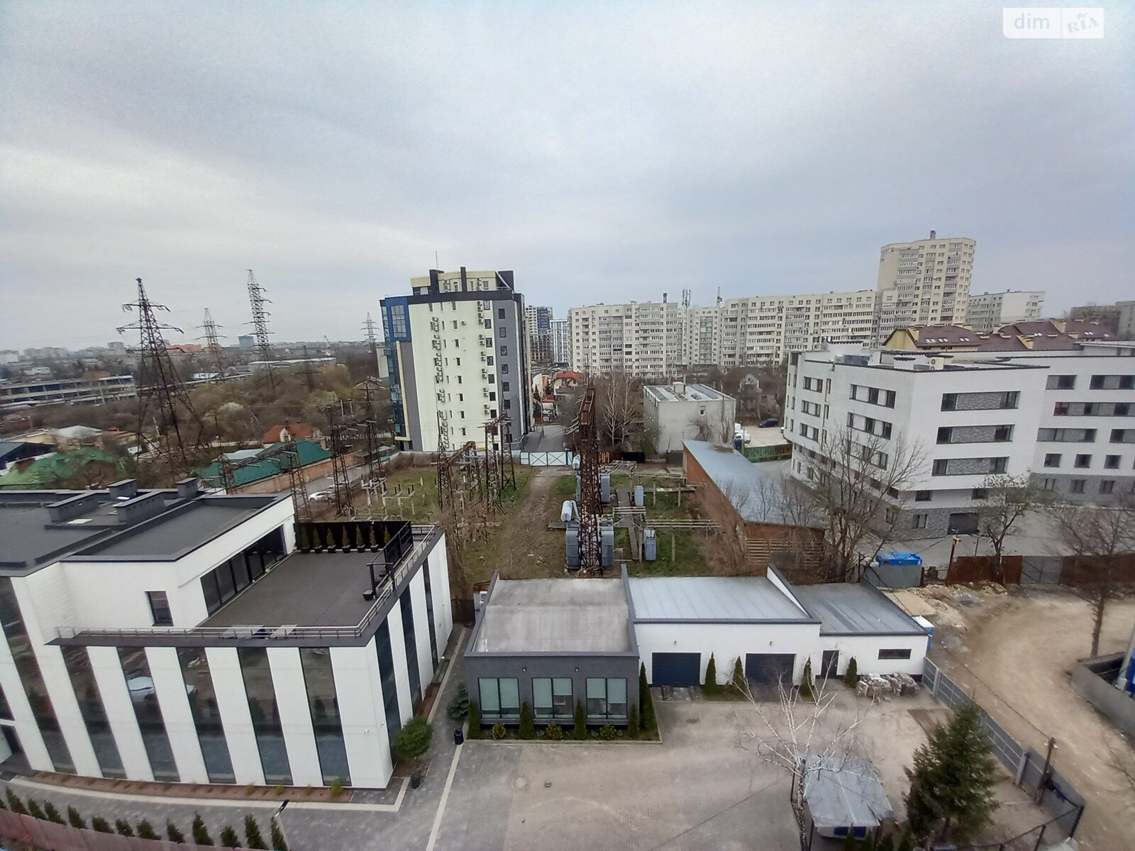 Продажа двухкомнатной квартиры в Львове, на ул. Венгерская 14, район Сыховский фото 1 Продажа двухкомнатной квартиры в Львове, на ул. Венгерская 14, район Сыховский фото 1