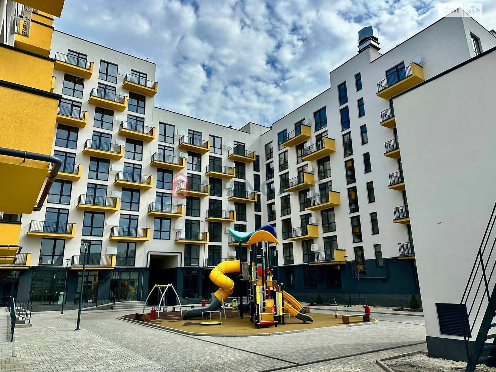 Продаж двокімнатної квартири в Львові, на вул. Володимира Навроцького 4, район Сихівський фото 1 Продаж двокімнатної квартири в Львові, на вул. Володимира Навроцького 4, район Сихівський фото 1