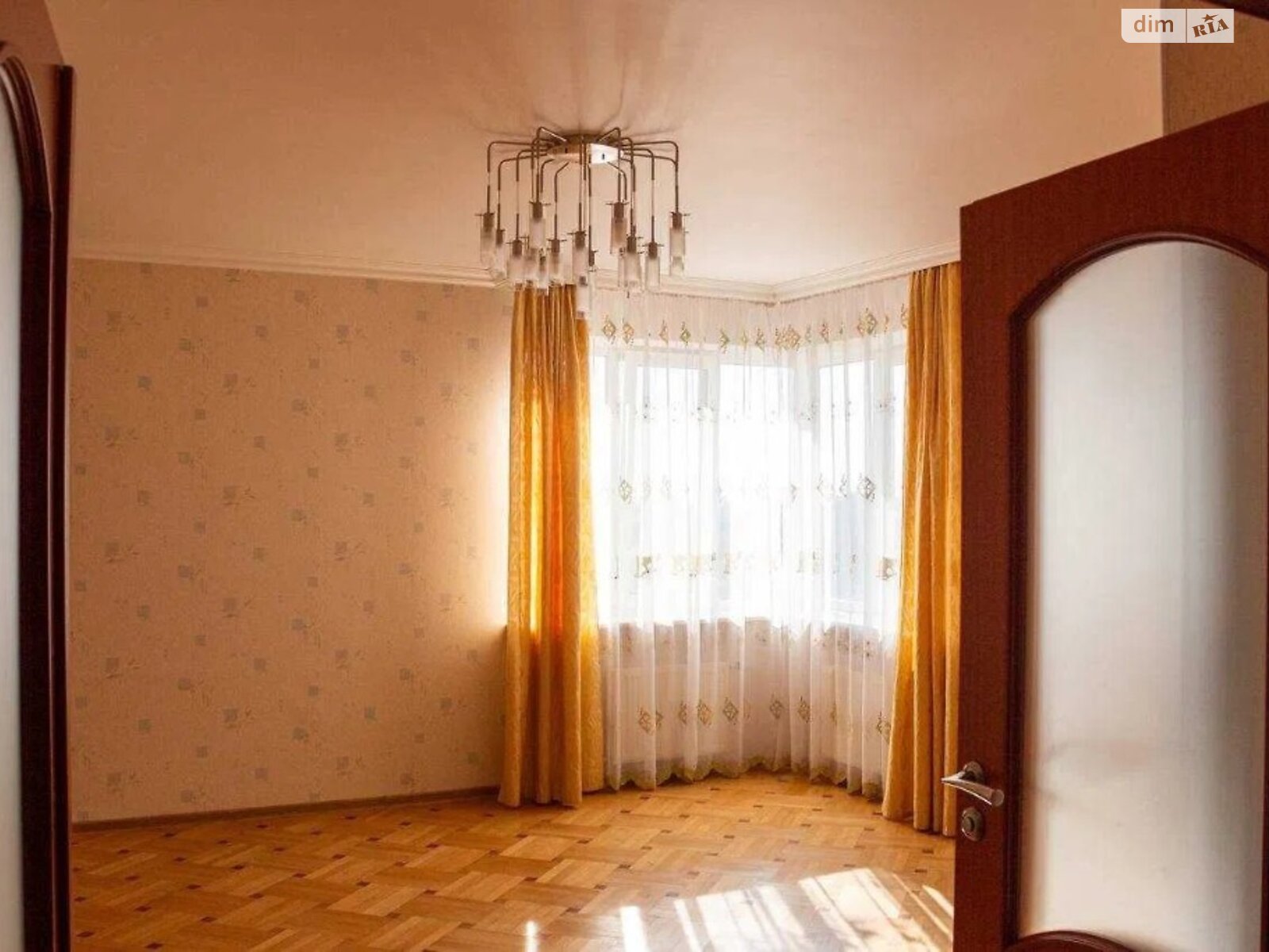 Продажа трехкомнатной квартиры в Львове, на ул. Зубровская, район Сыховский фото 1