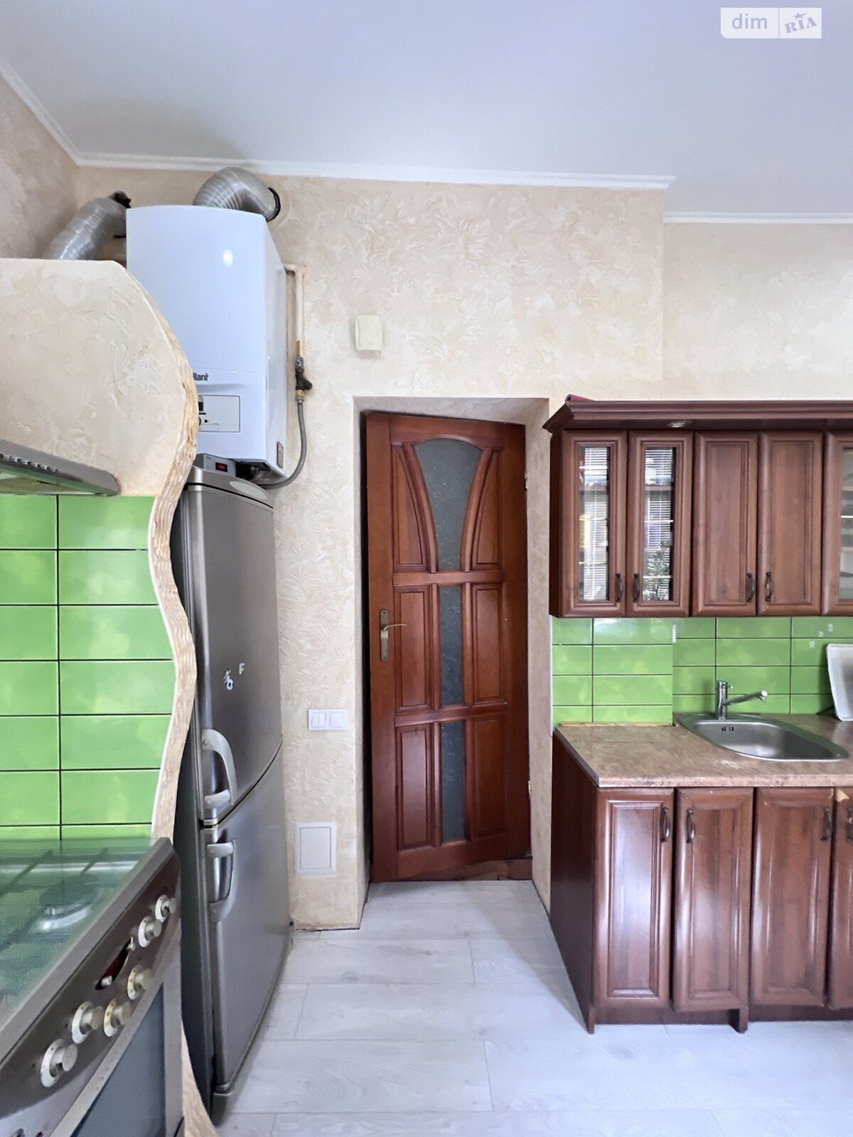 Продажа однокомнатной квартиры в Львове, на ул. Дорошенко Петра, район Центр фото 1 Продажа однокомнатной квартиры в Львове, на ул. Дорошенко Петра, район Центр фото 1