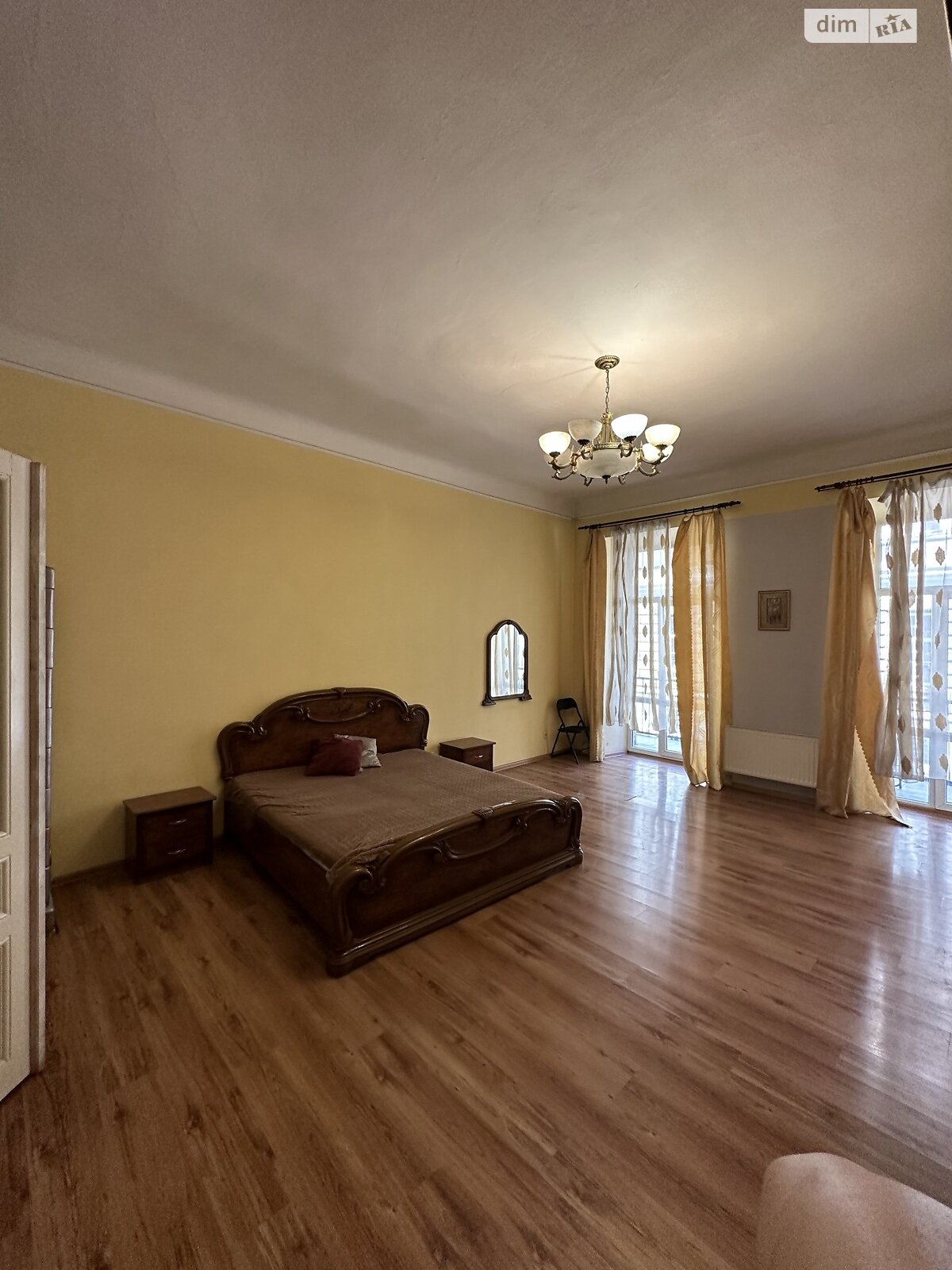Продаж двокімнатної квартири в Львові, на вул. Дорошенка Петра, район Центр фото 1 Продаж двокімнатної квартири в Львові, на вул. Дорошенка Петра, район Центр фото 1