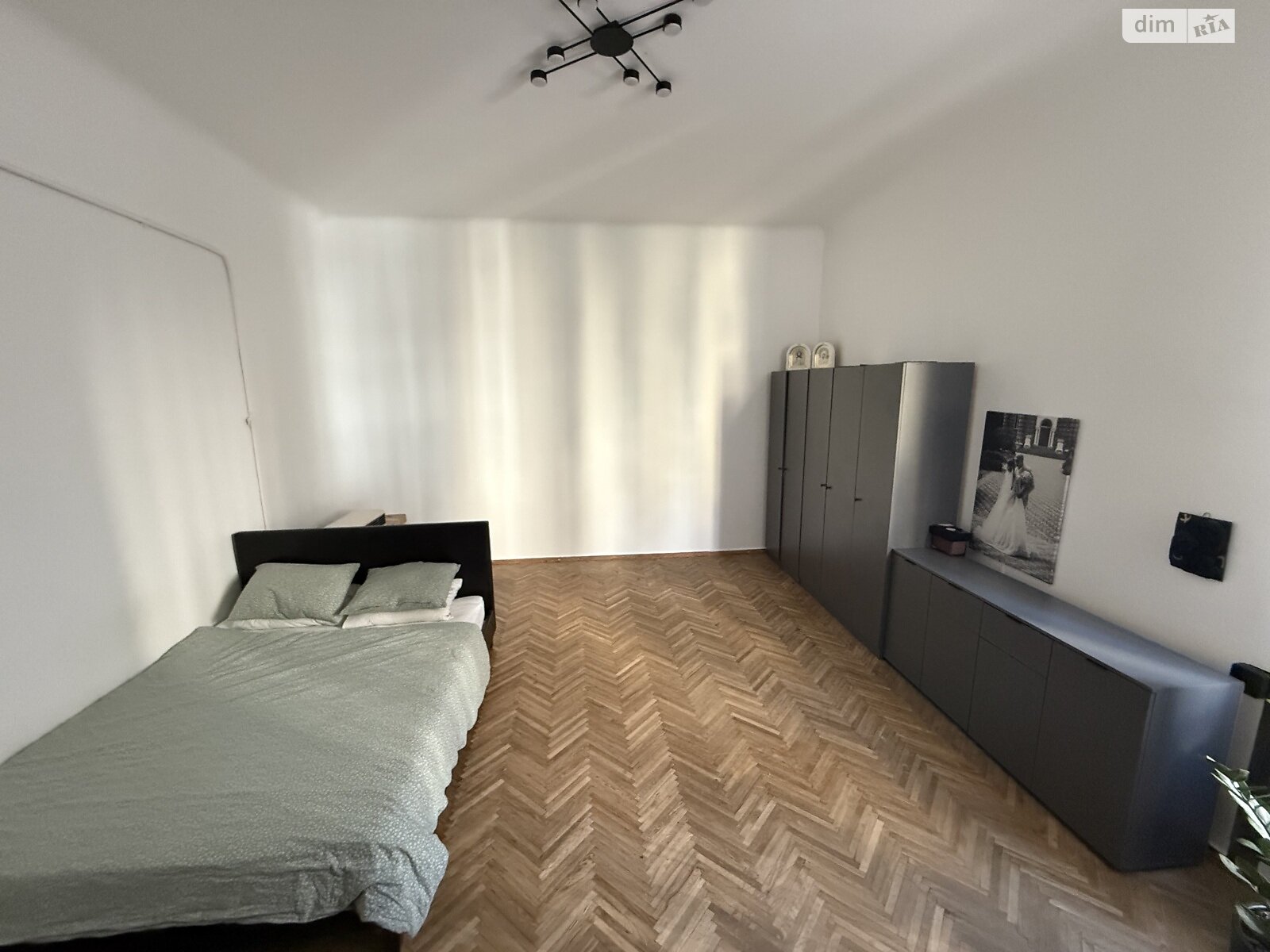 Продажа трехкомнатной квартиры в Львове, на ул. Дорошенко Петра 56, кв. 7, район Центр фото 1