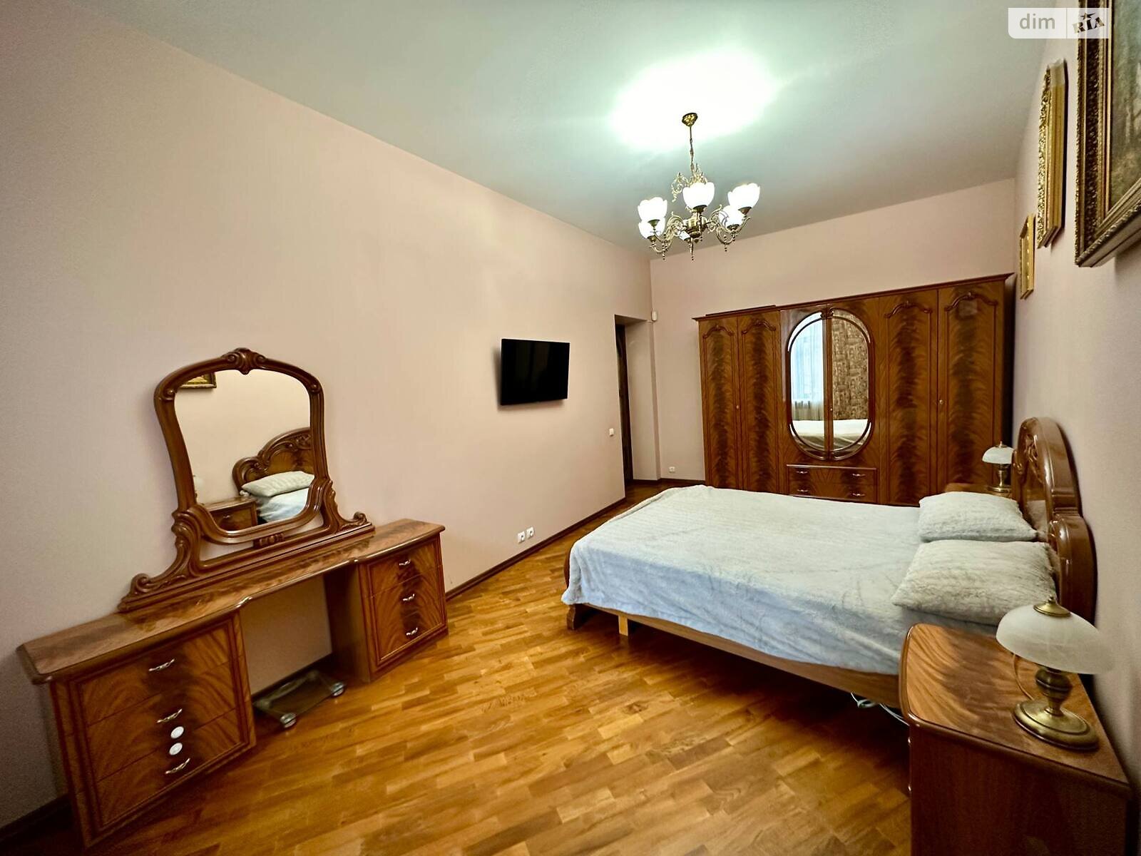 Продажа трехкомнатной квартиры в Львове, на ул. Драгоманова, район Центр фото 1