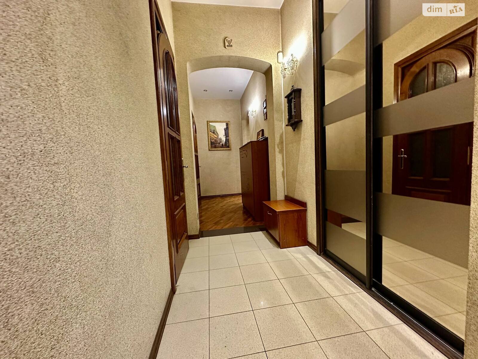 Продажа трехкомнатной квартиры в Львове, на ул. Драгоманова, район Центр фото 1