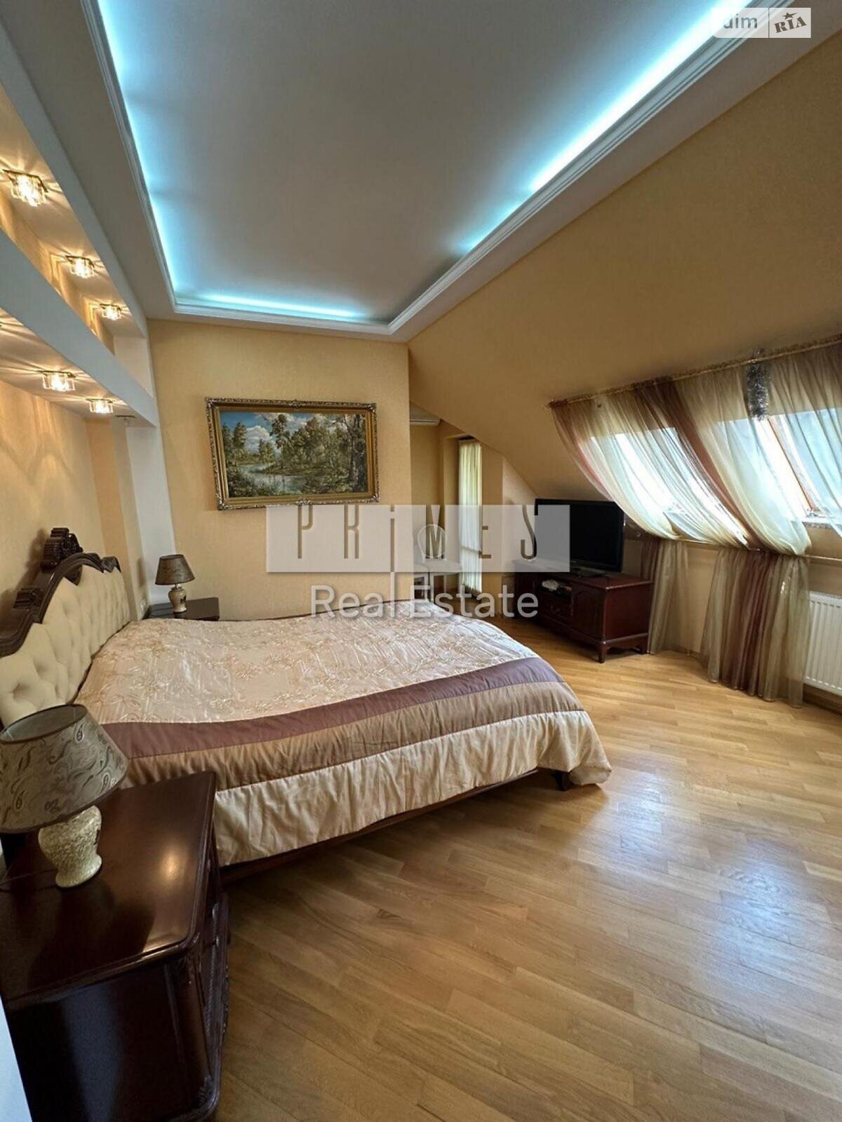 Продажа трехкомнатной квартиры в Львове, на пл. Франко Ивана 137, район Центр фото 1 Продажа трехкомнатной квартиры в Львове, на пл. Франко Ивана 137, район Центр фото 1