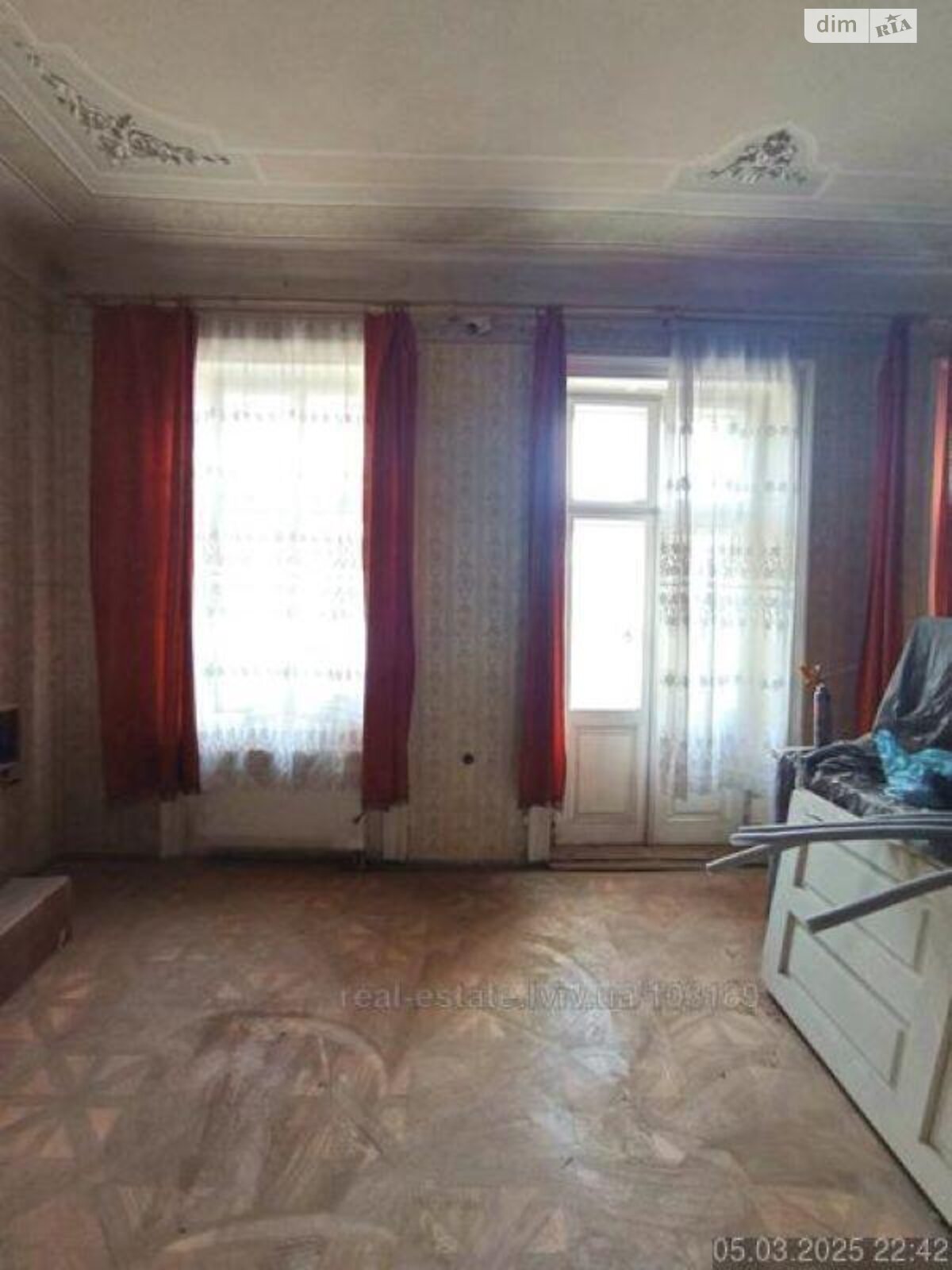 Продаж двокімнатної квартири в Львові, на пл. Франка Івана 40, район Центр фото 1 Продаж двокімнатної квартири в Львові, на пл. Франка Івана 40, район Центр фото 1