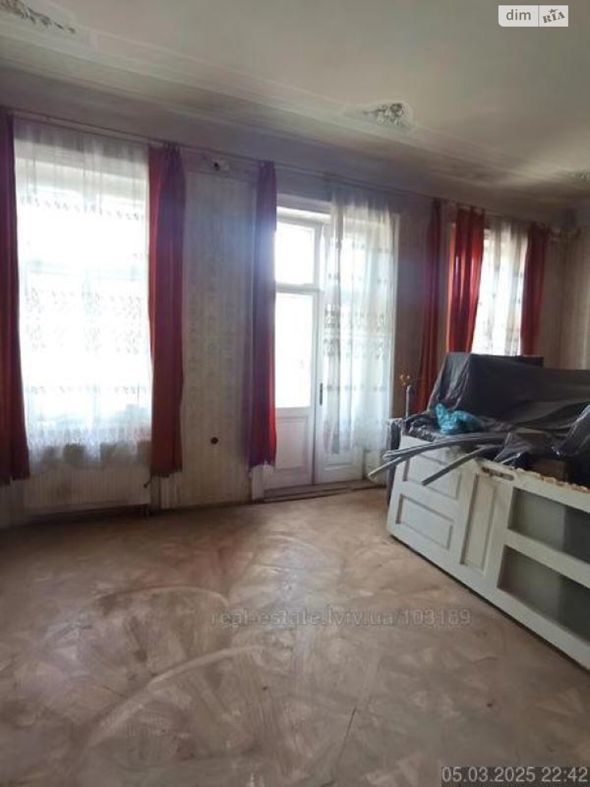 Продаж двокімнатної квартири в Львові, на пл. Франка Івана 40, район Центр фото 1 Продаж двокімнатної квартири в Львові, на пл. Франка Івана 40, район Центр фото 1