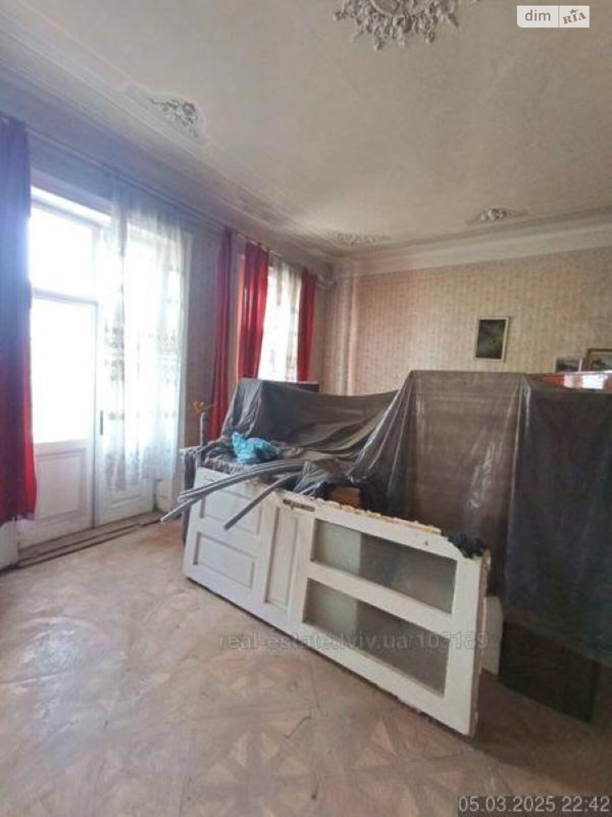 Продаж двокімнатної квартири в Львові, на пл. Франка Івана 40, район Центр фото 1 Продаж двокімнатної квартири в Львові, на пл. Франка Івана 40, район Центр фото 1