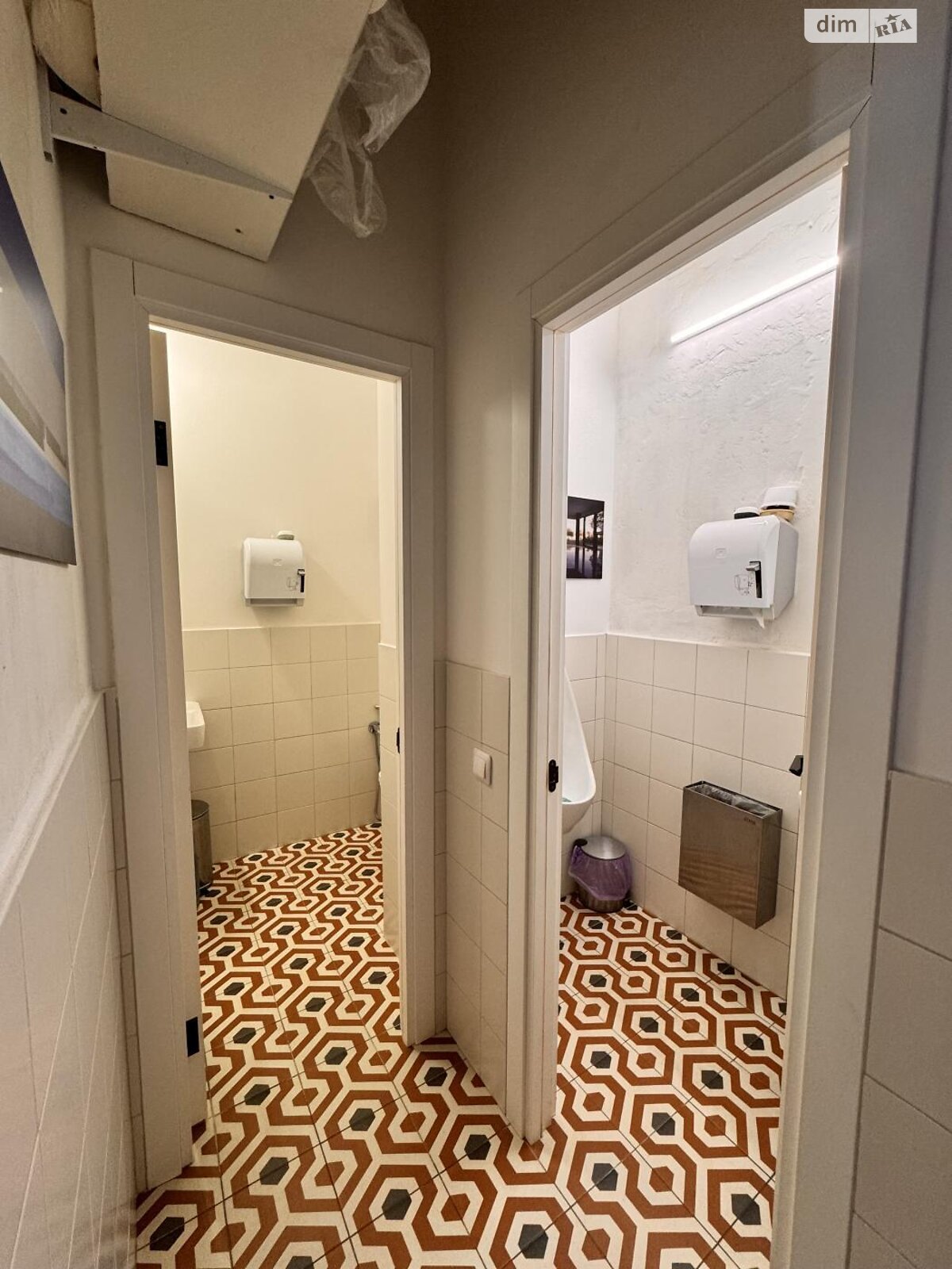 Продажа трехкомнатной квартиры в Львове, на пл. Франко Ивана, район Центр фото 1