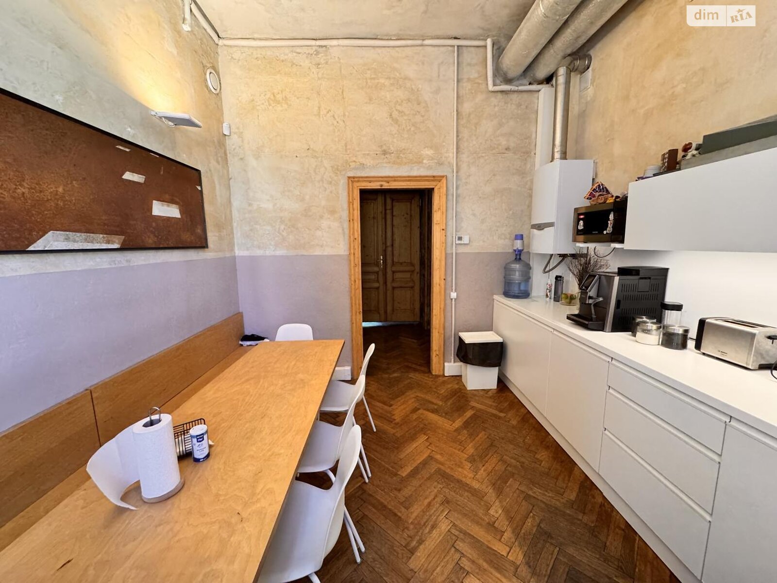 Продажа трехкомнатной квартиры в Львове, на пл. Франко Ивана, район Центр фото 1